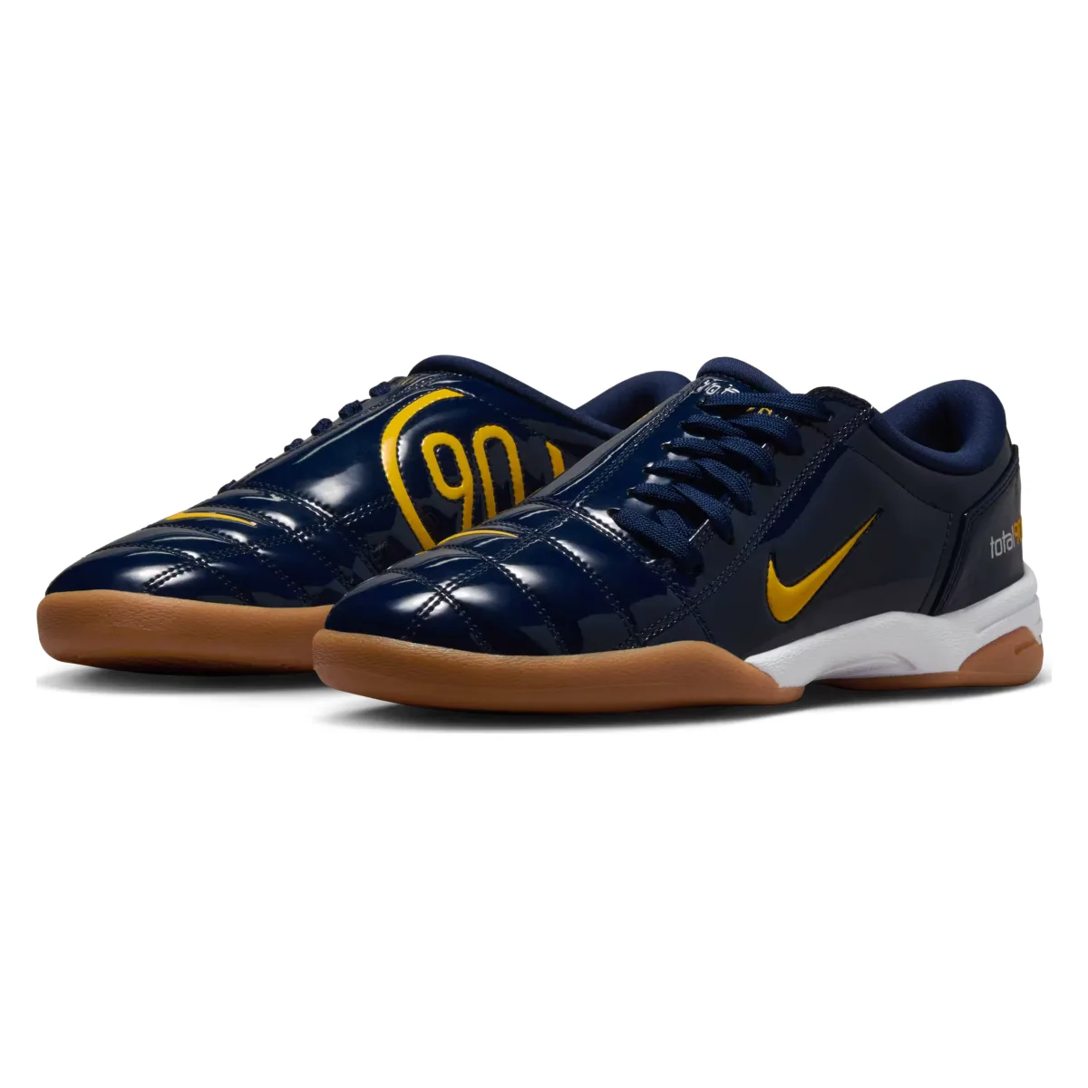 Nike Total 90 Wmns "Michigan"