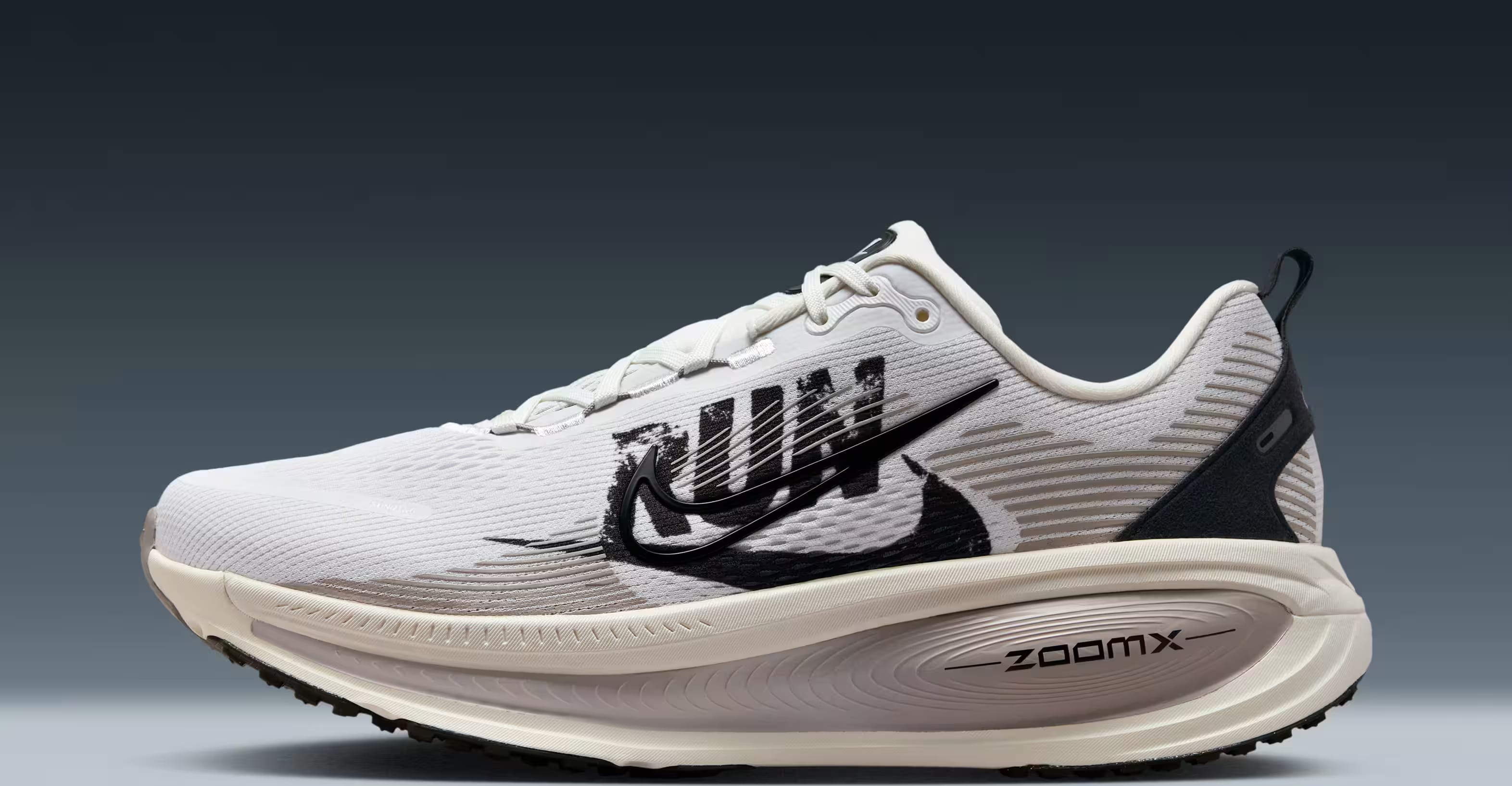 Nike Vomero 18 Run Pack