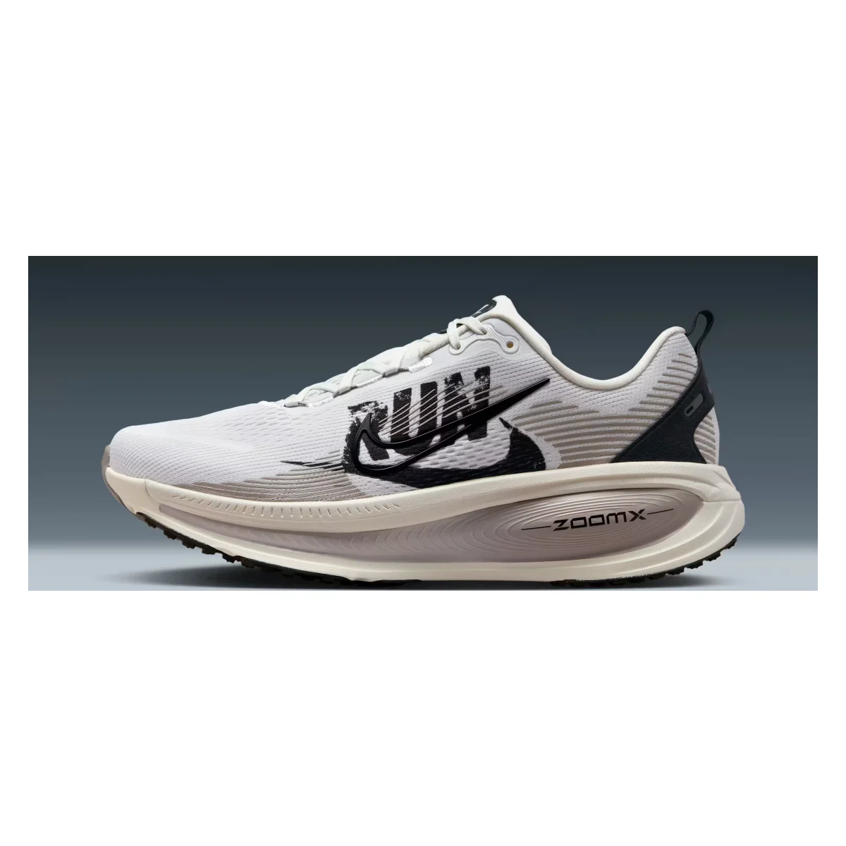 Nike Vomero 18 Run Pack