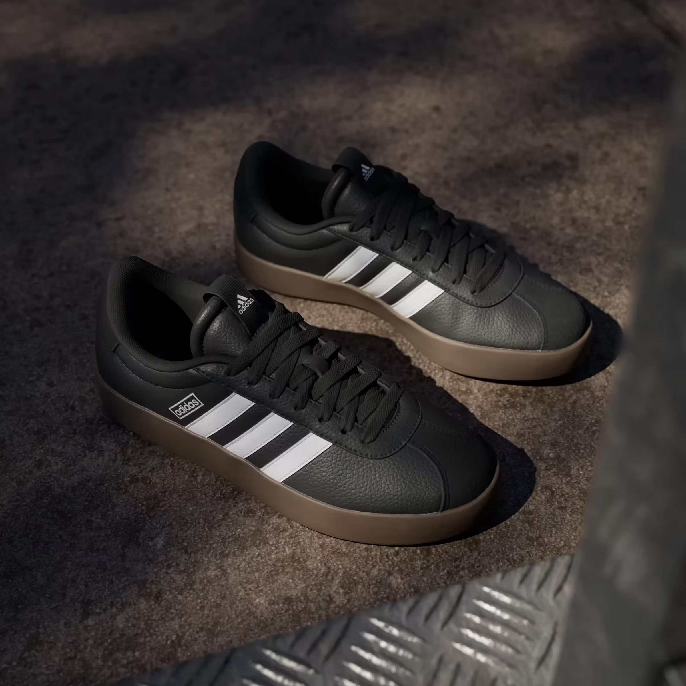 adidas Vl Court 3.0 Low Core Black Cloud White Gum (Women's)