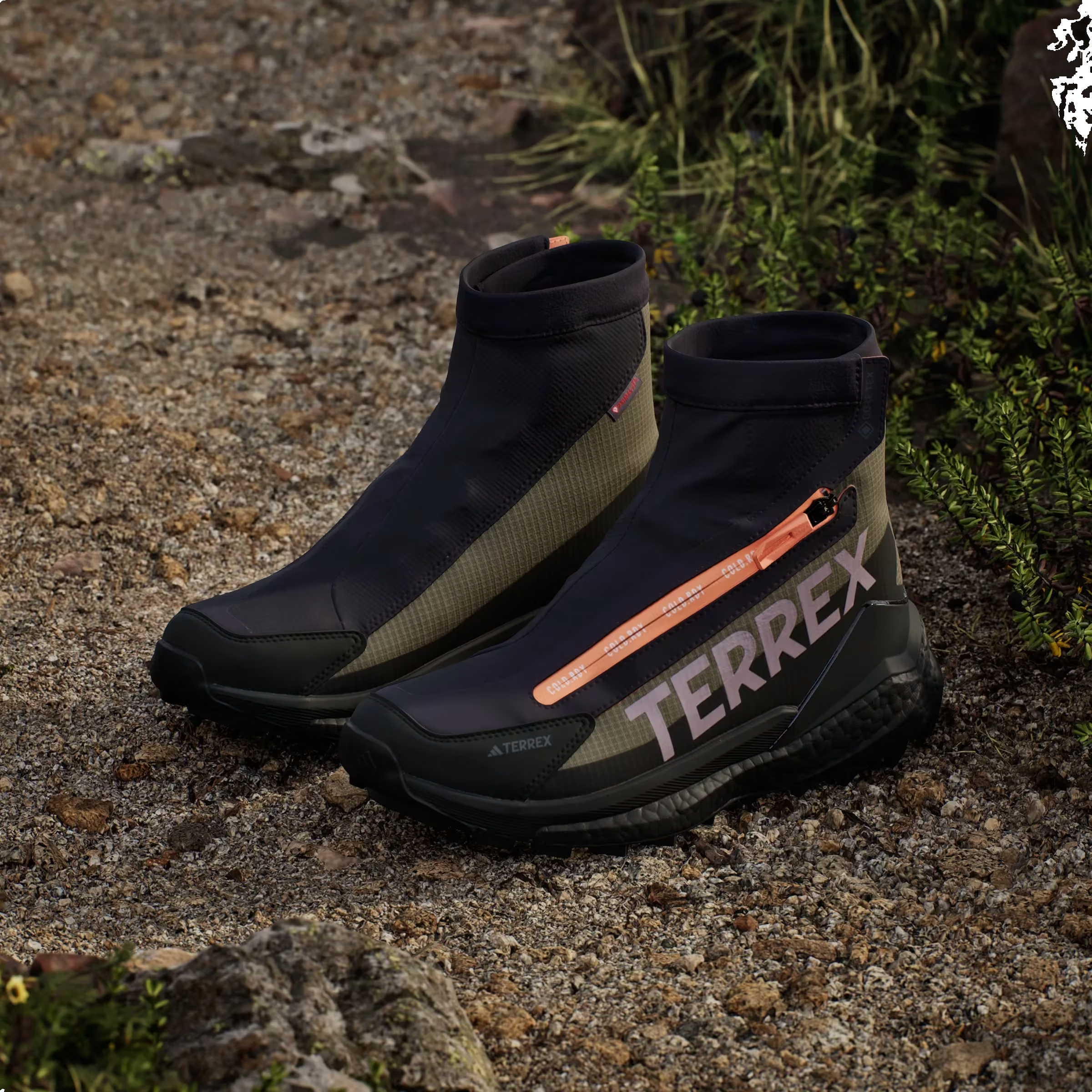 adidas Terrex Free Hiker 2 Cold.RDY Gore-Tex Black Olive Strata Amber (Women's)