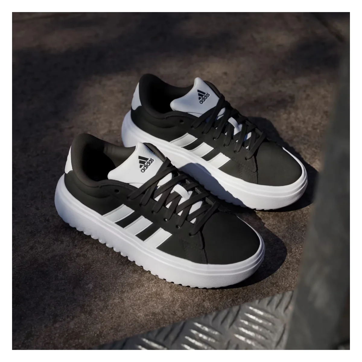 adidas Grand Court Platform