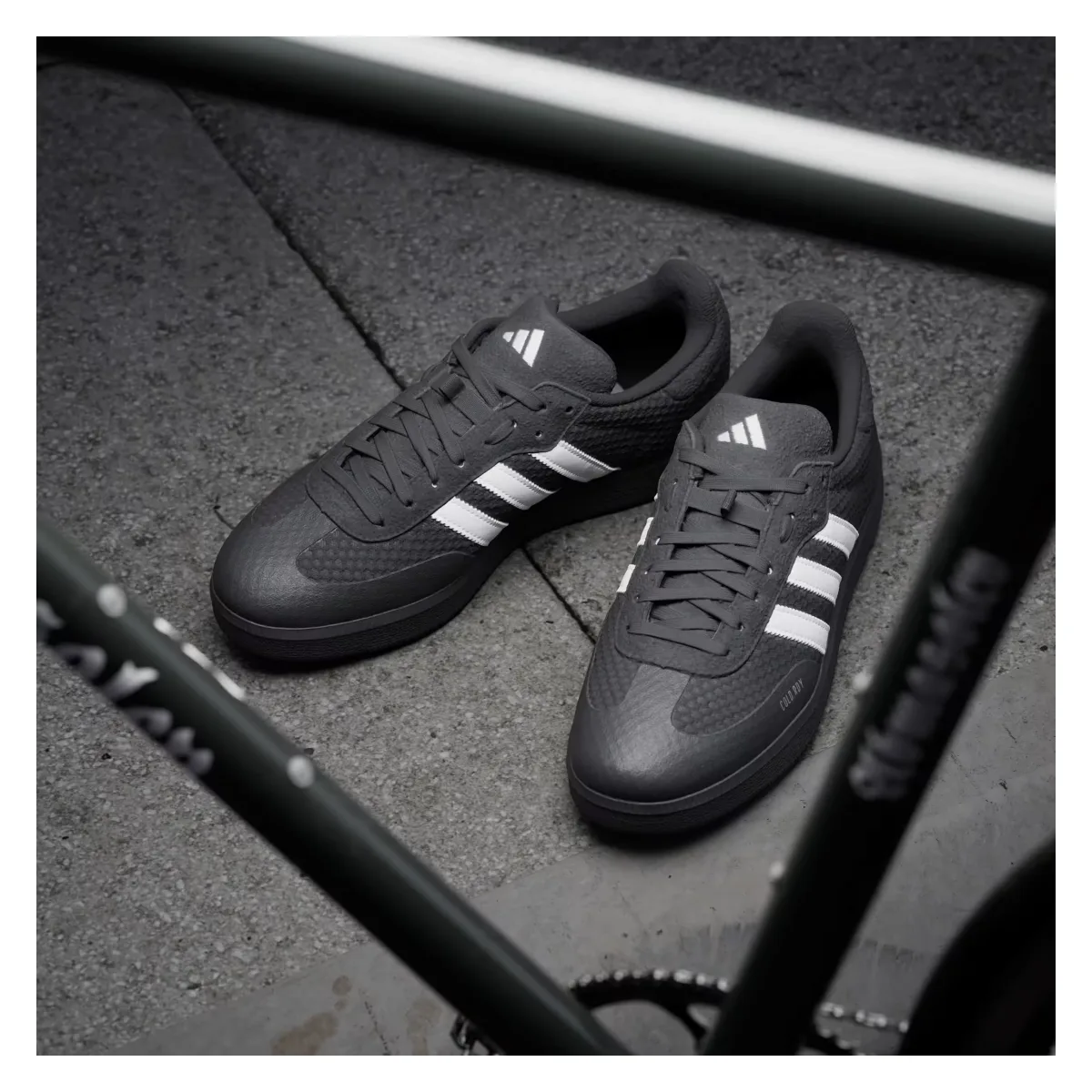 adidas Velosamba Cold.RDY Core Black Cloud White Zero Metalic