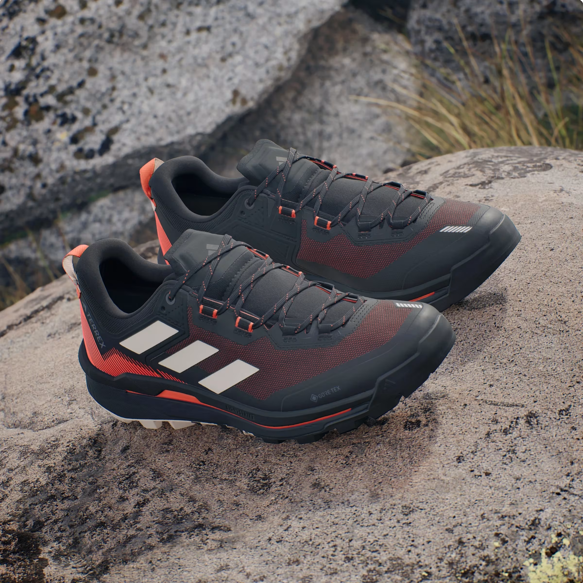 adidas Terrex Skychaser Tech Low Gore-Tex Core Black Wonder Beige Semi Impact Orange