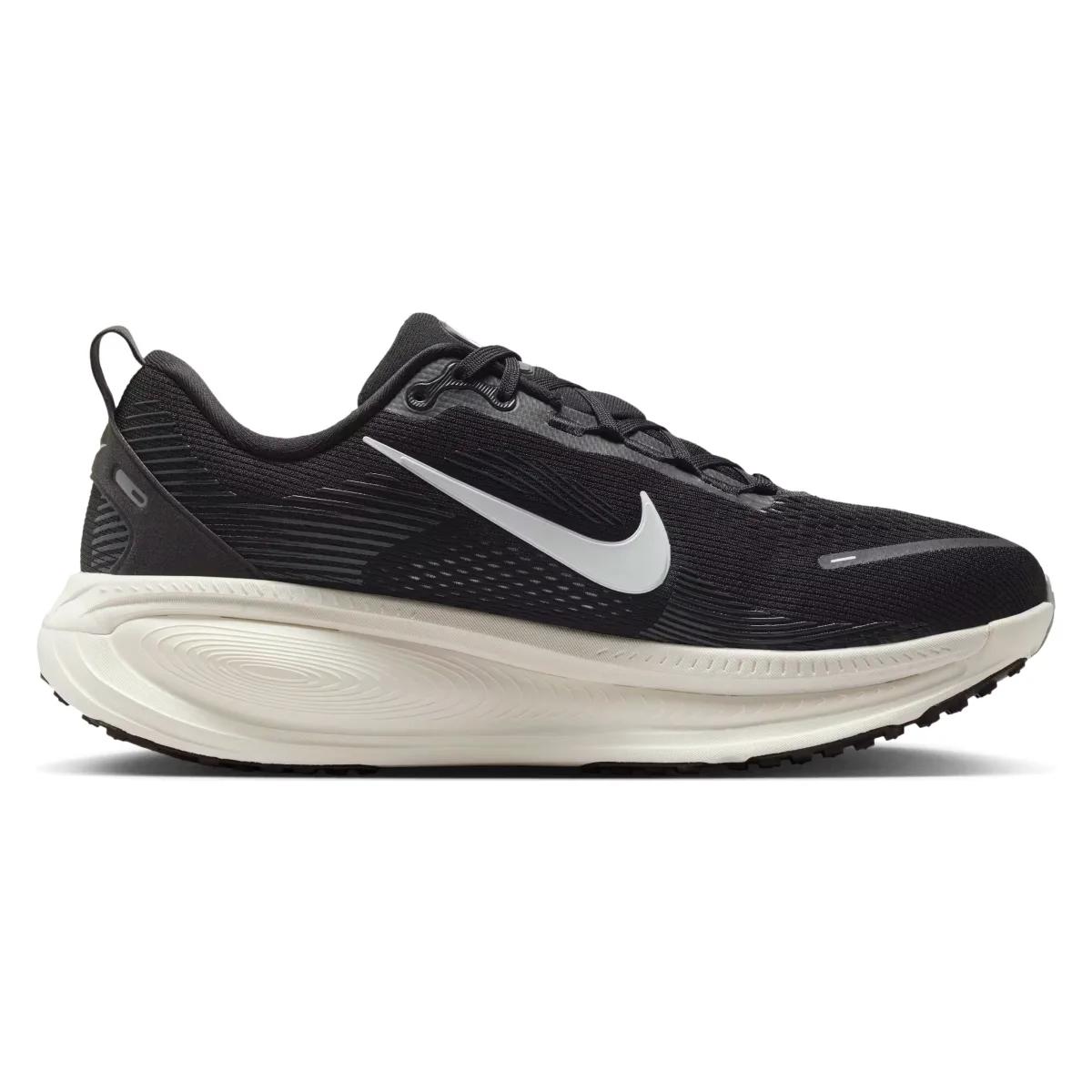 Nike Vomero 18 "Black White"