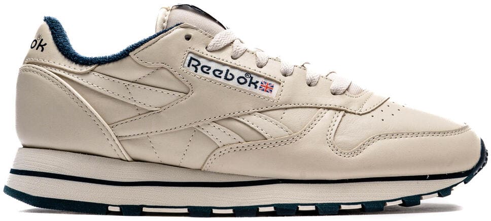 Reebok old logo 2024 shoes