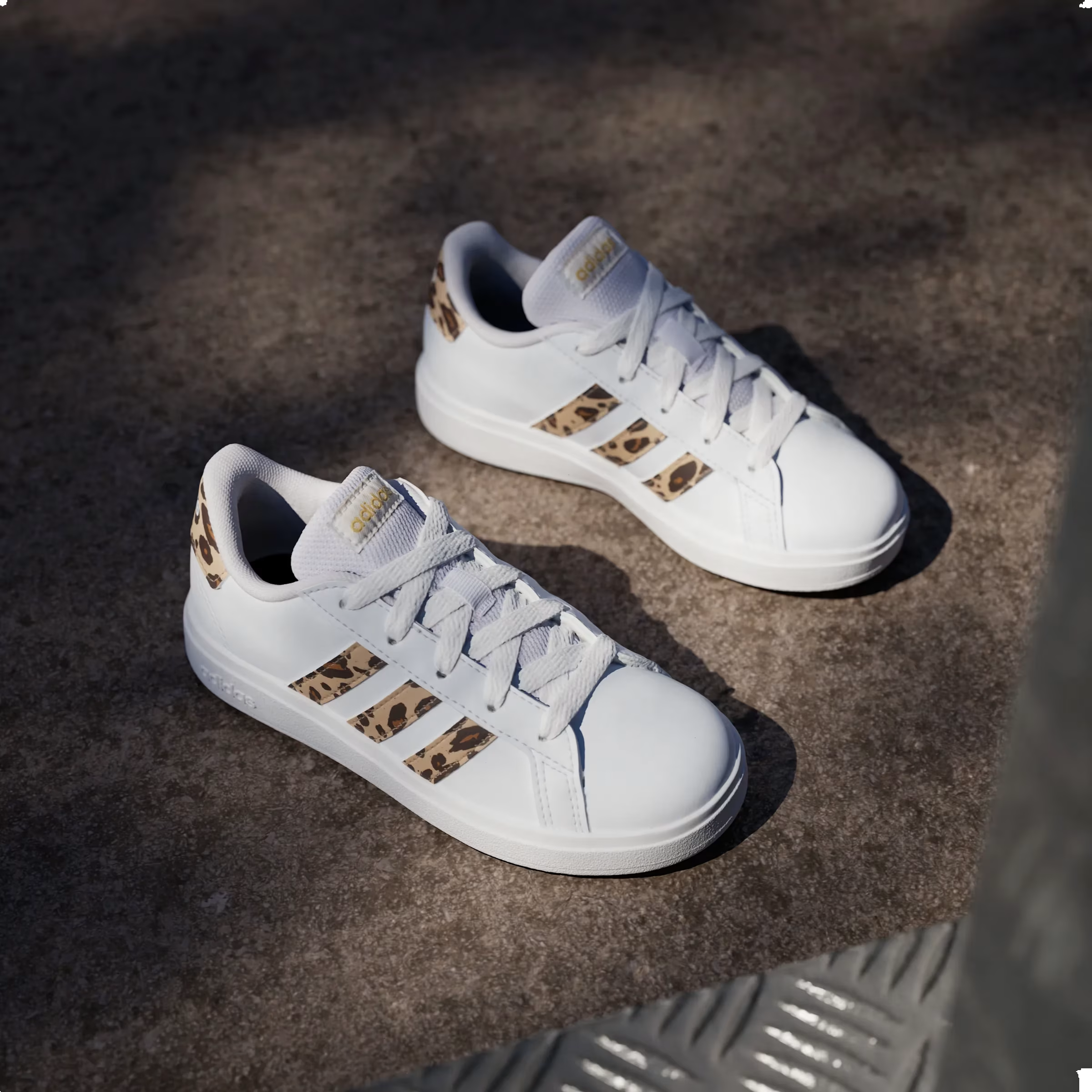 adidas Grand Court 2.0 Cloud White Magic Beige Matte Gold (GS)