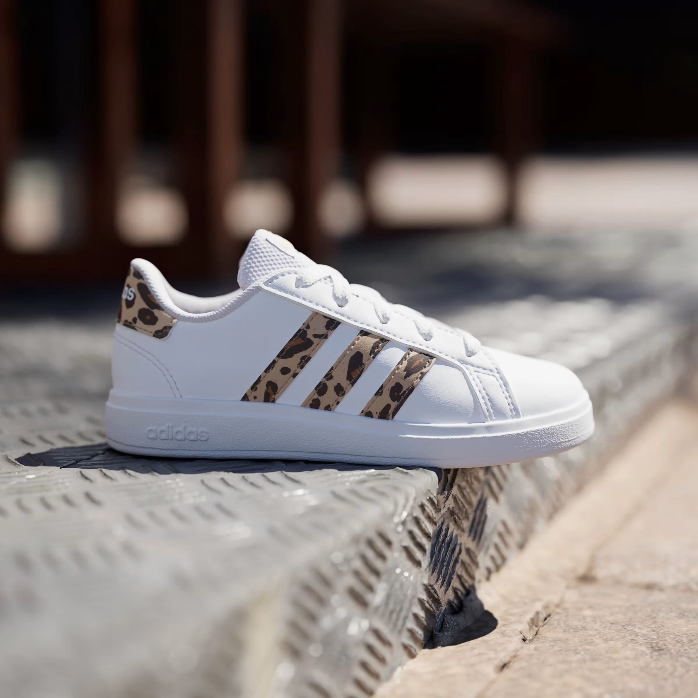 adidas Grand Court 2.0 Cloud White Magic Beige Matte Gold (GS)