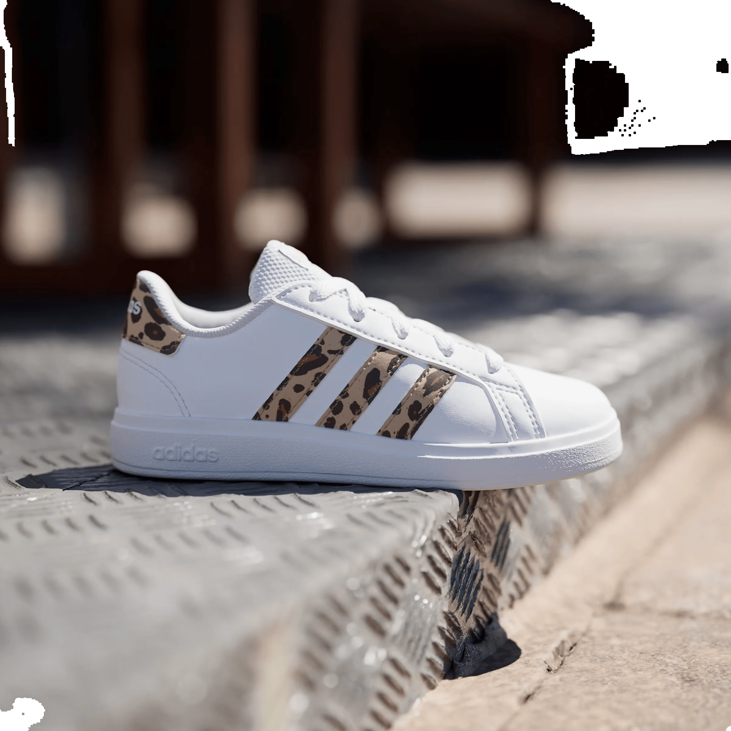 adidas Grand Court 2.0 Cloud White Magic Beige Matte Gold (GS)