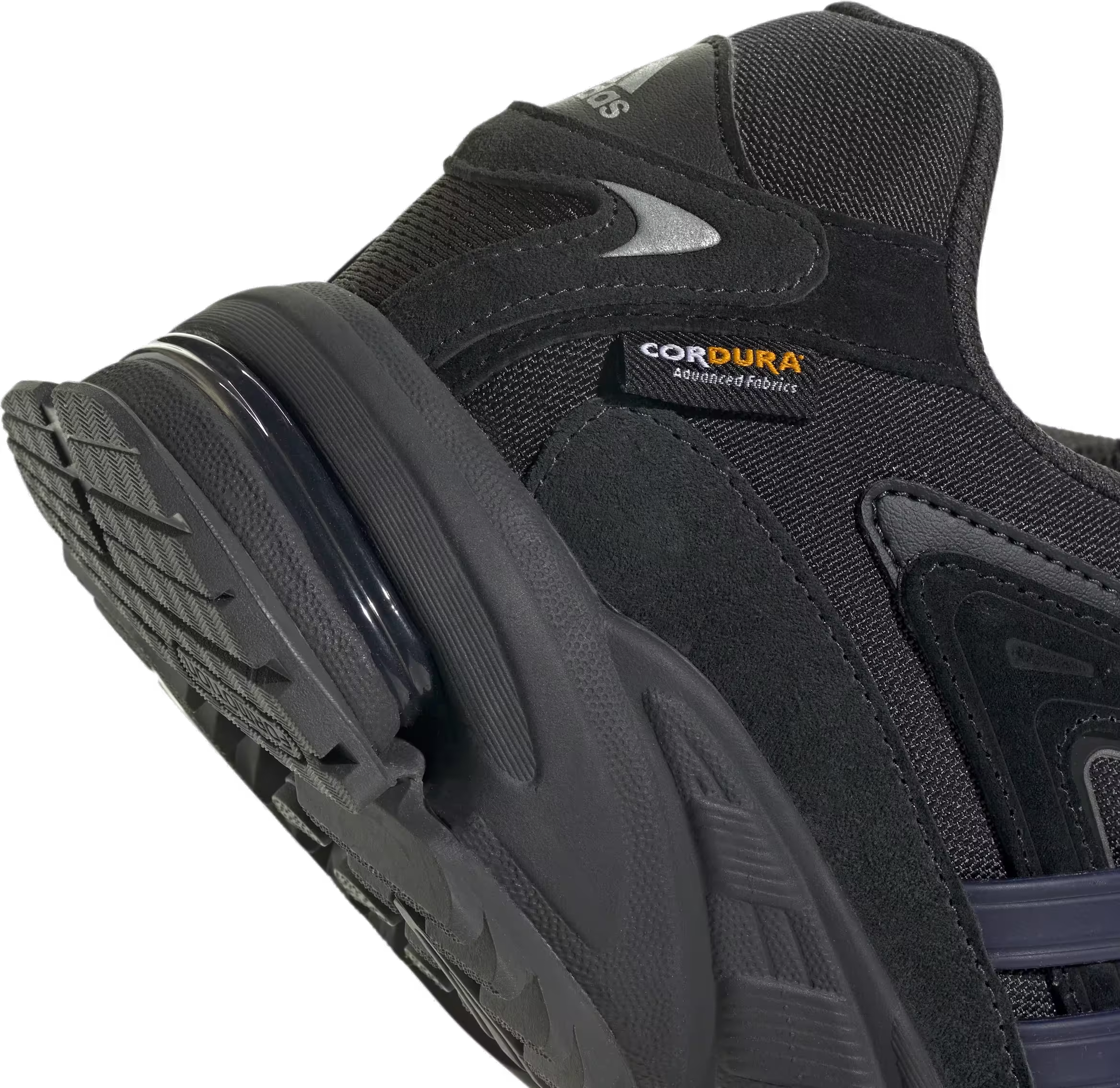 adidas Response CL TR Core Black Carbon Matte Silver