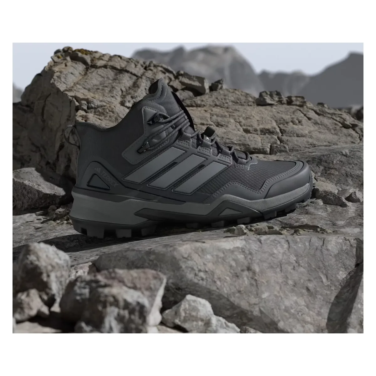 adidas Terrex Skychaser Mid Gore-Tex Core Black Grey Three Grey Six (Women's)