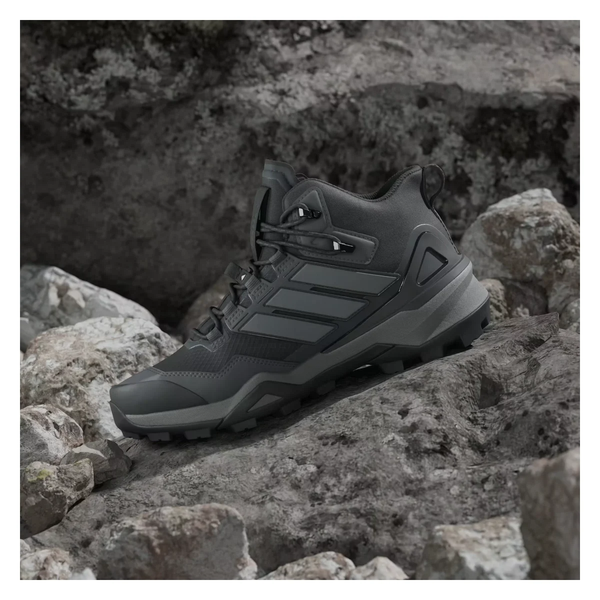 adidas Terrex Skychaser Mid Gore-Tex Core Black Grey Three Grey Six (Women's)