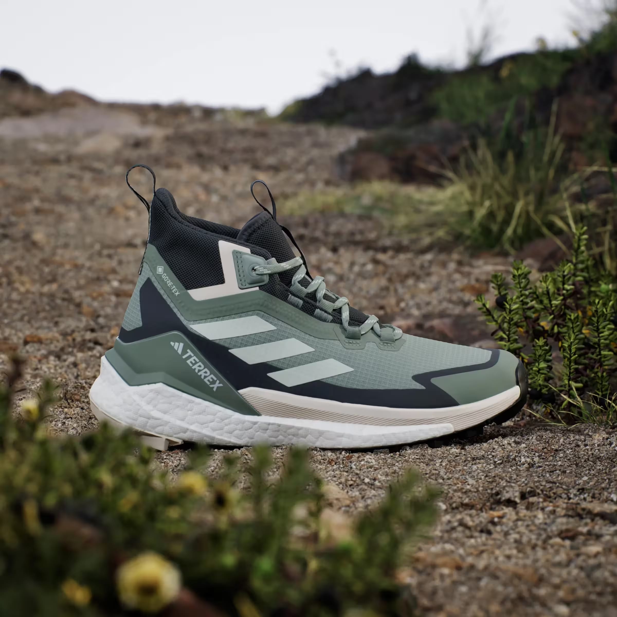 adidas Terrex Free Hiker 2.0 Gore-Tex Silver Green Linen Green Grey Six (Women's)