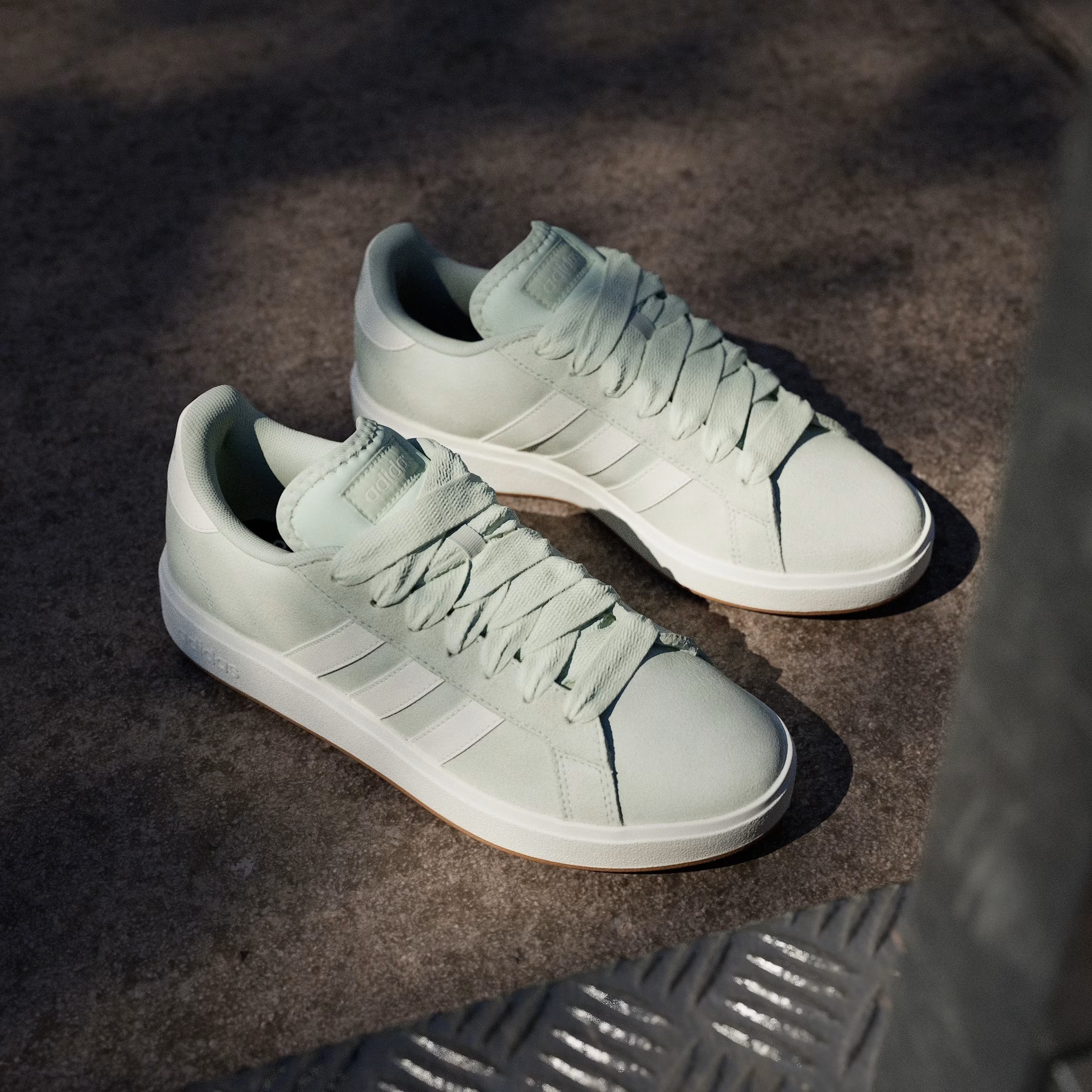 adidas Grand Court Base 00s