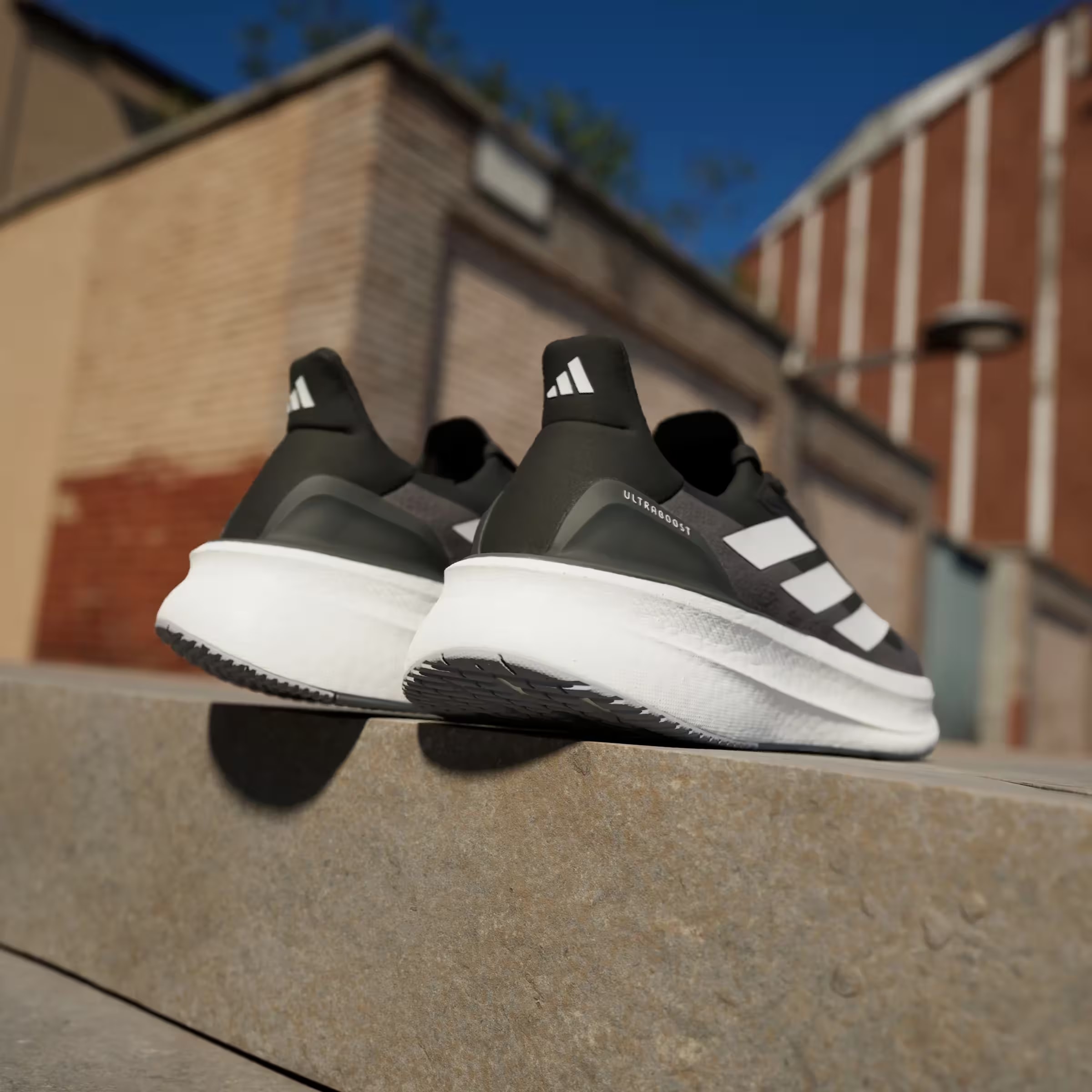 adidas Ultra Boost 5X Core Black Cloud White Carbon