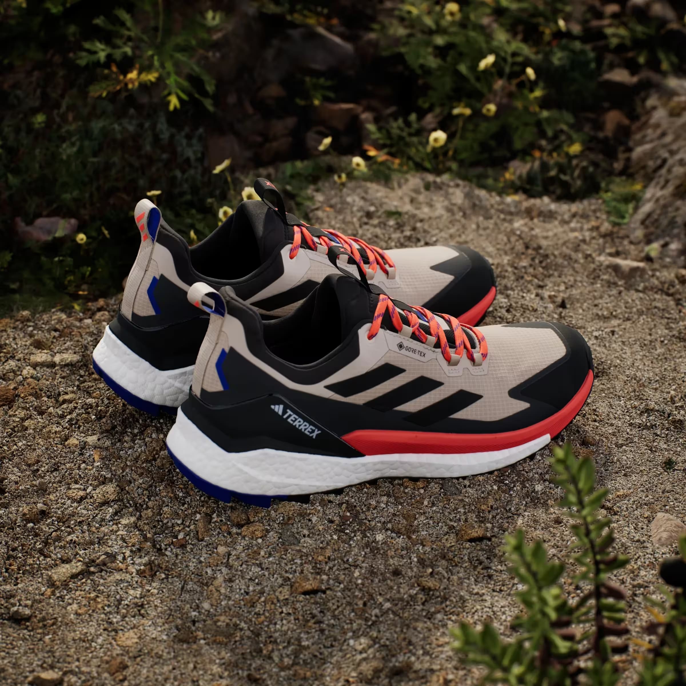 adidas Terrex Free Hiker 2.0 Low Gore-Tex Wonder Beige Black Semi Impact Orange