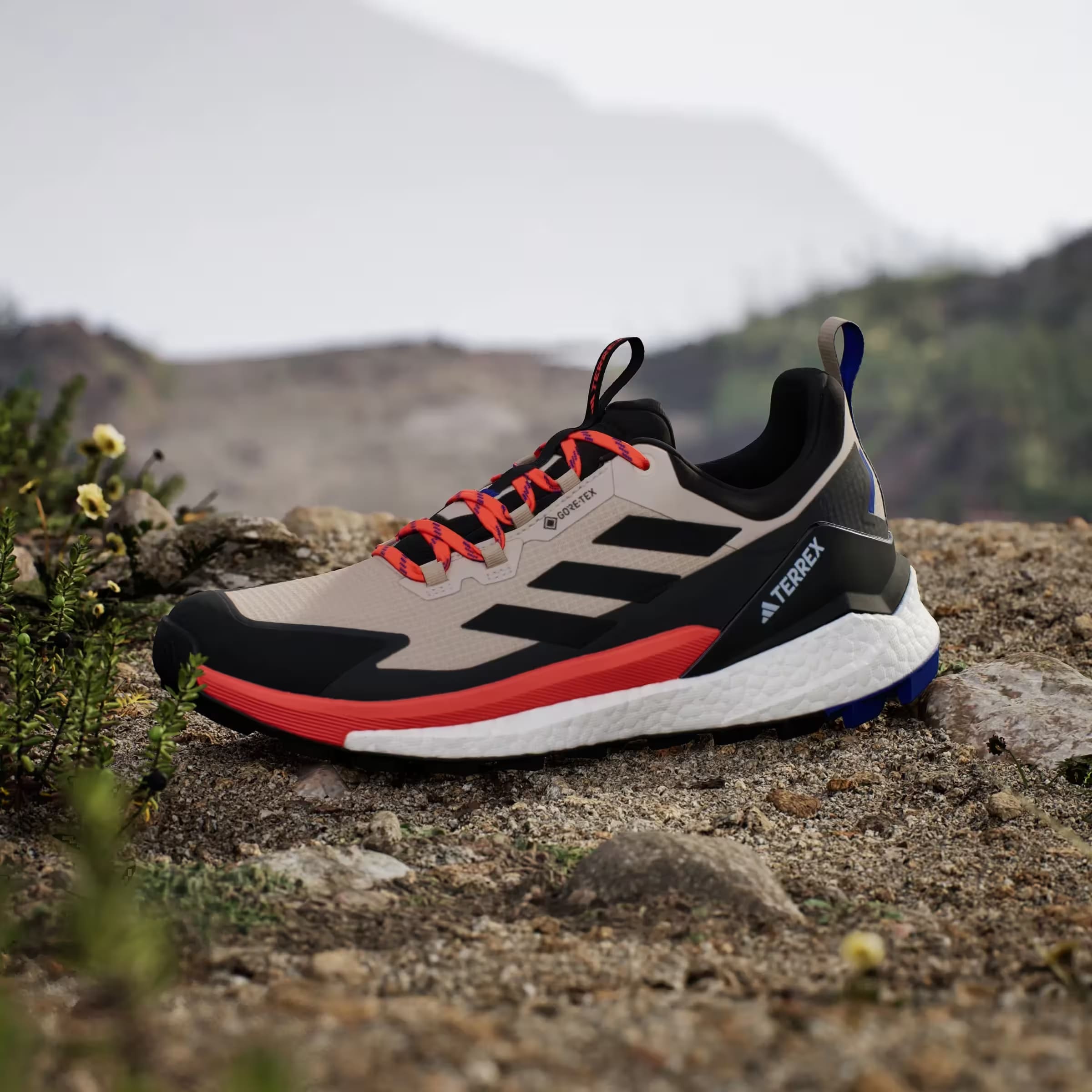 adidas Terrex Free Hiker 2.0 Low Gore-Tex Wonder Beige Black Semi Impact Orange