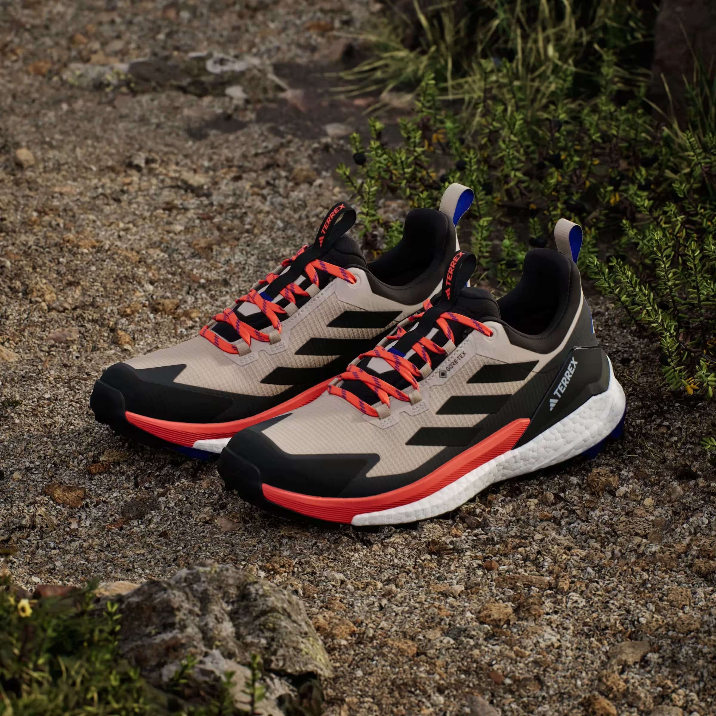 adidas Terrex Free Hiker 2.0 Low Gore-Tex Wonder Beige Black Semi Impact Orange