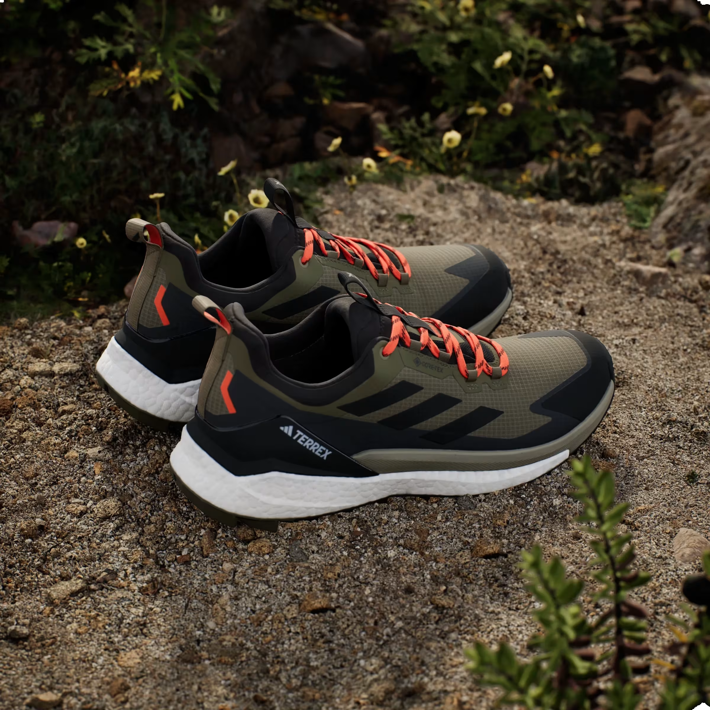 adidas Terrex Free Hiker 2.0 Low Gore-Tex Olive Strata Core Black Carbon
