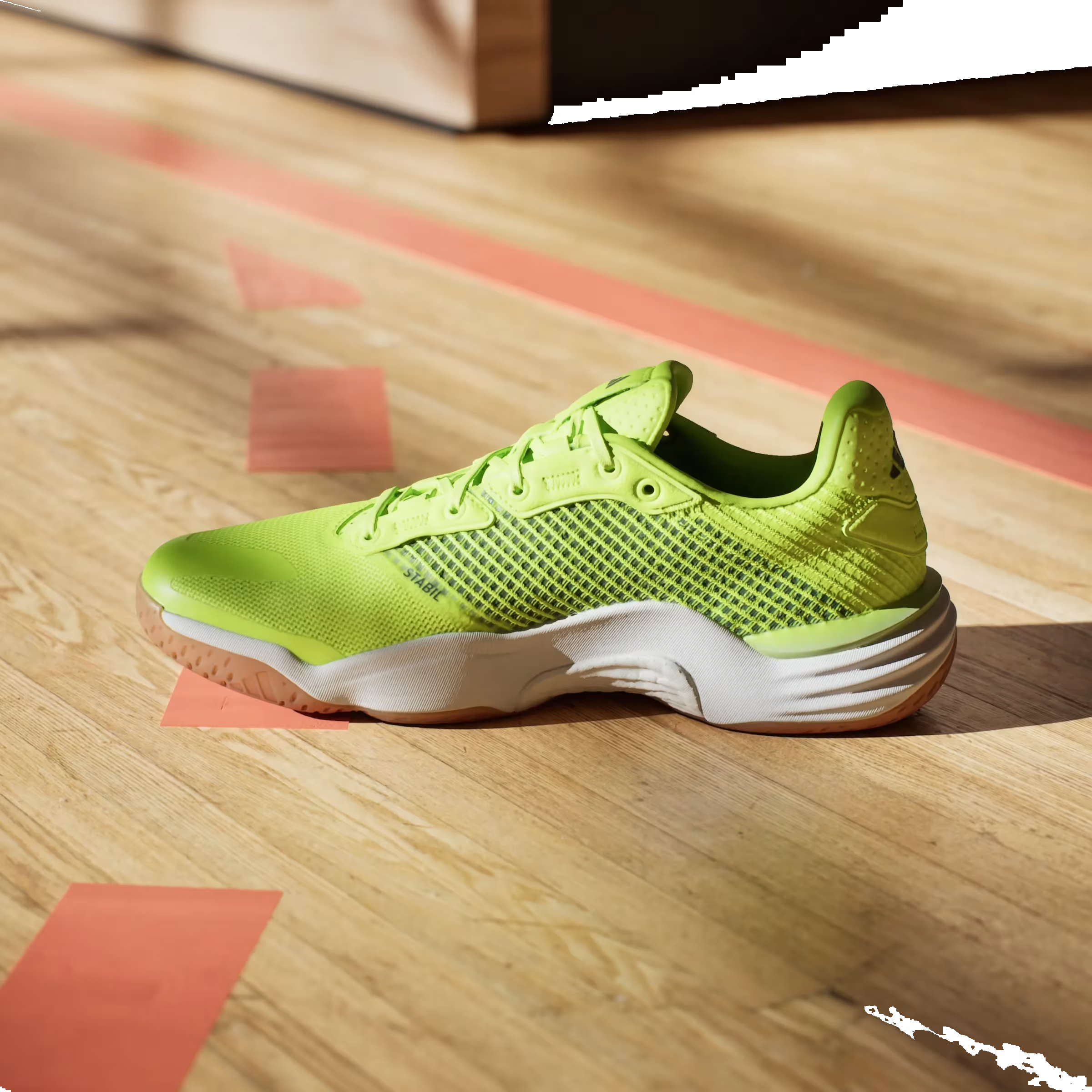 adidas Stabil 16