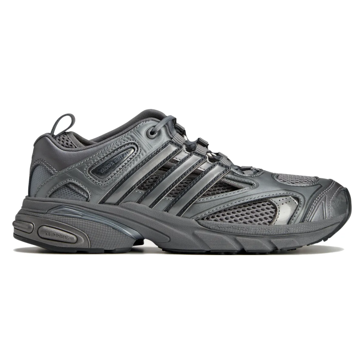 Adistar Pose Taqwa Bint Ali "Iron Metallic"