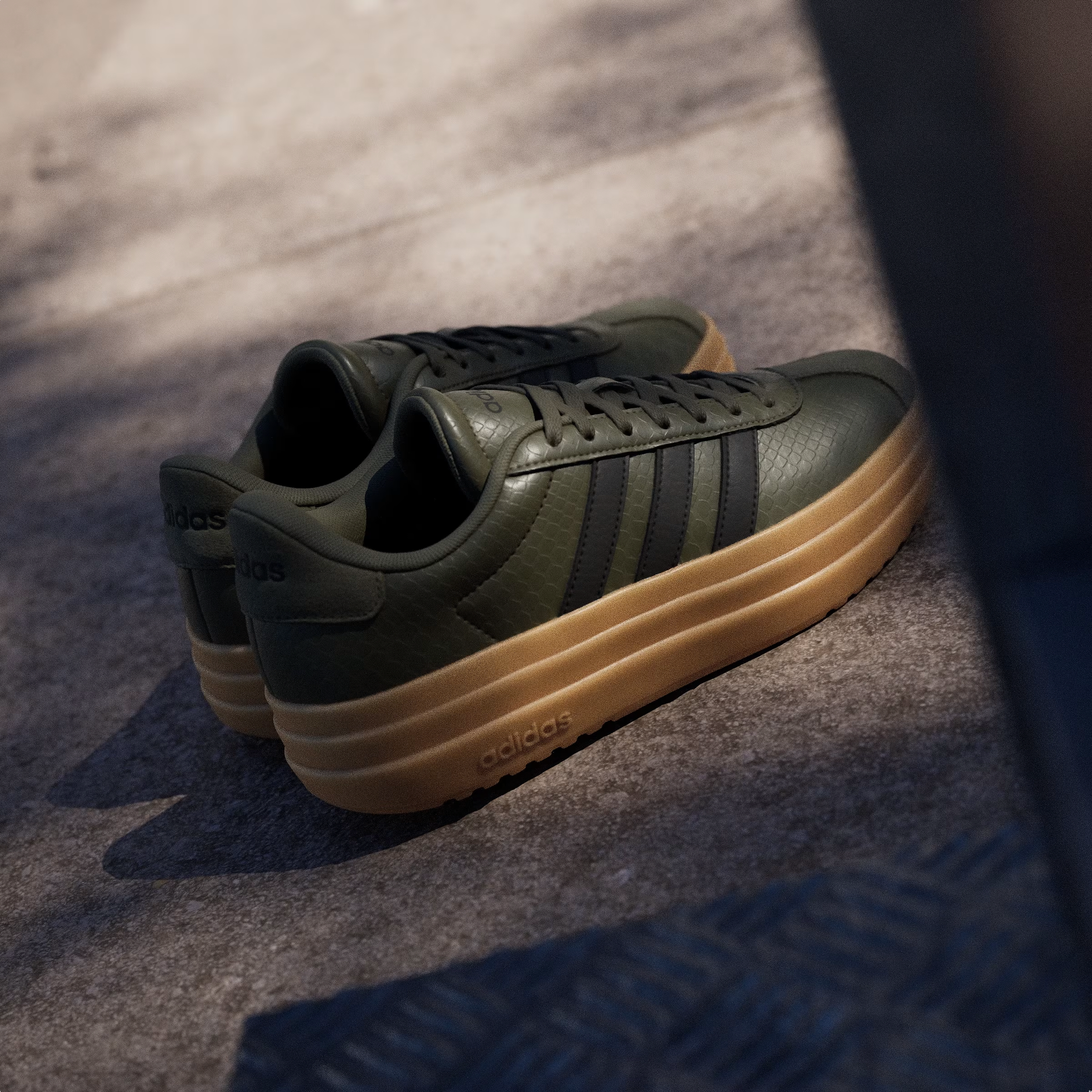 adidas VL COURT BOLD