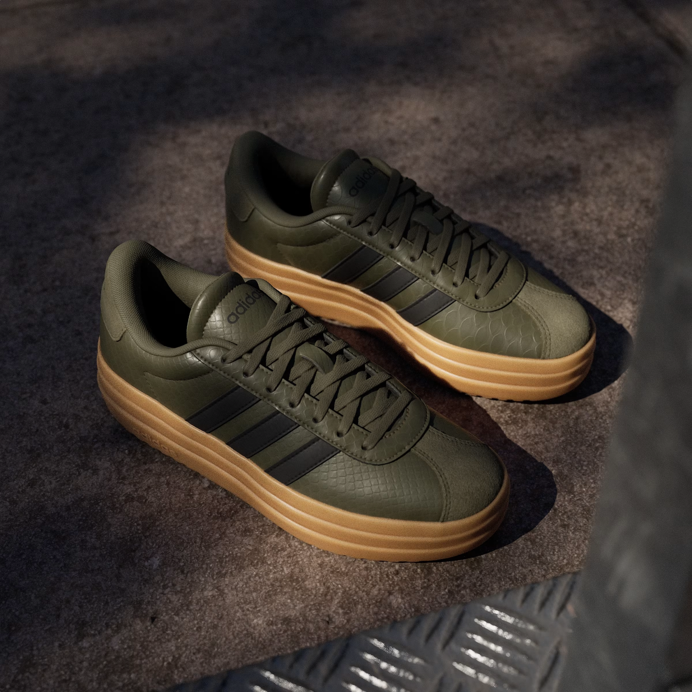 adidas VL COURT BOLD