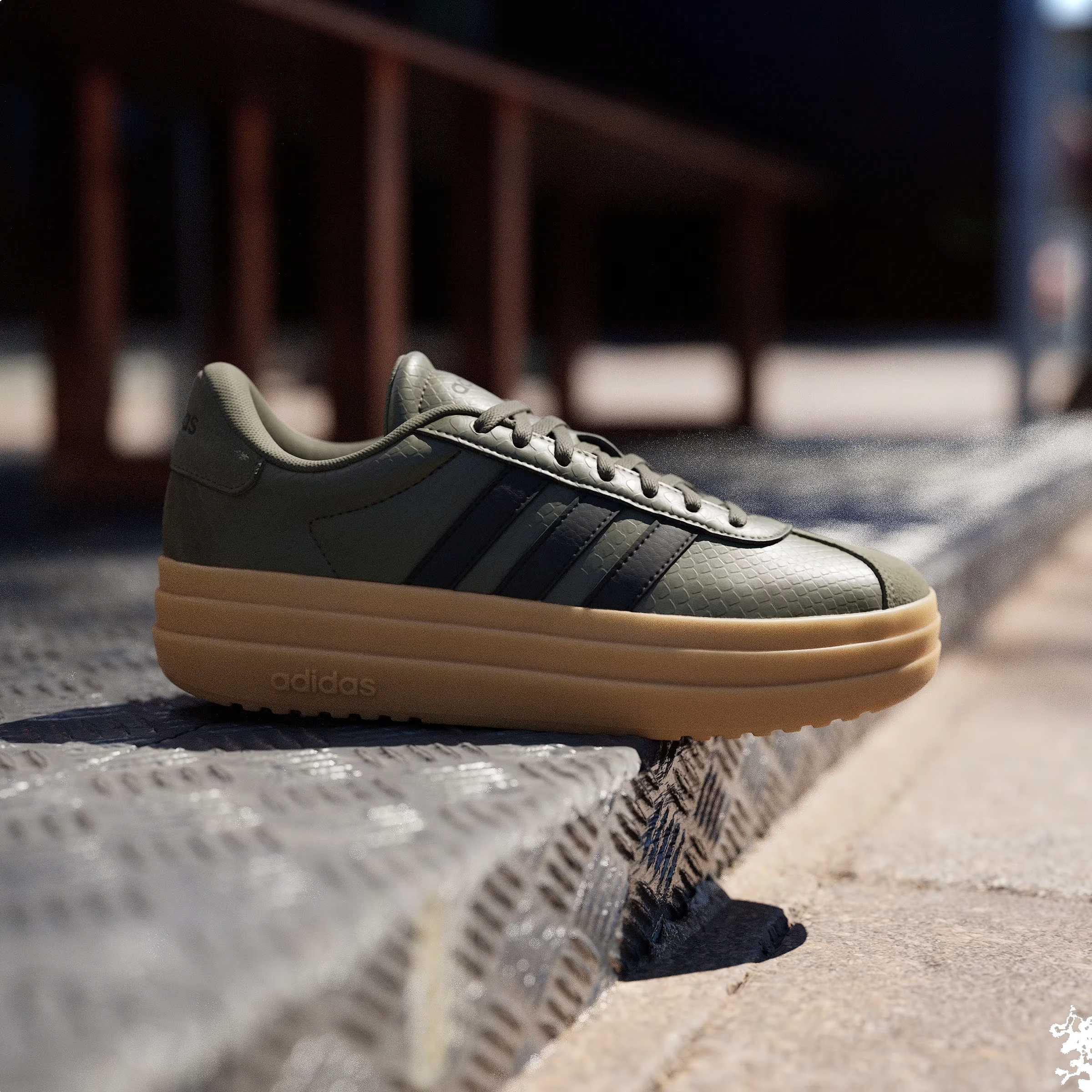 adidas VL COURT BOLD