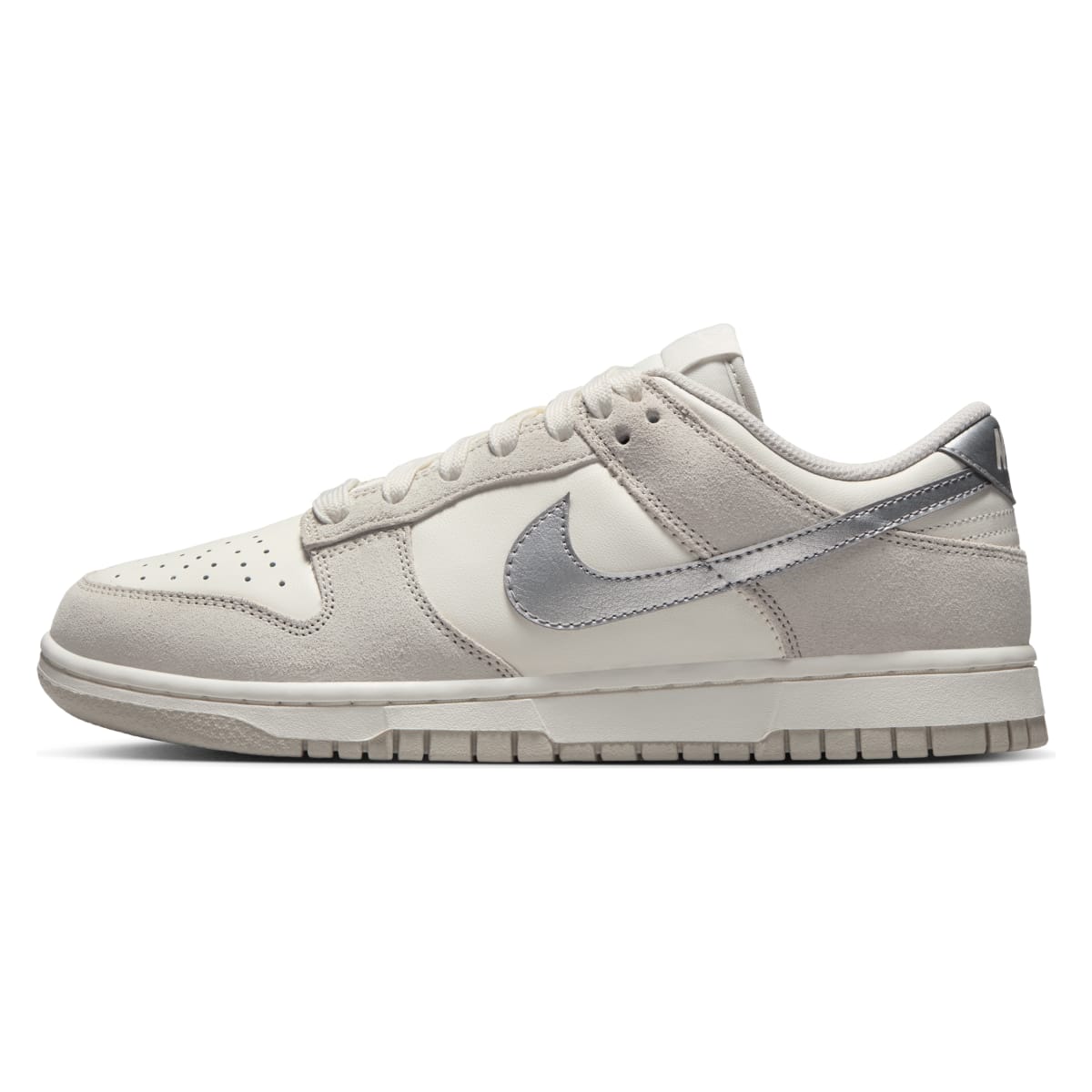 Nike Dunk Low Wmns "Light Bone"