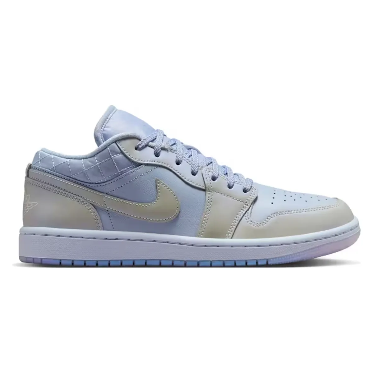 Air Jordan 1 Low SE "Ghost Pearlized Quilt"