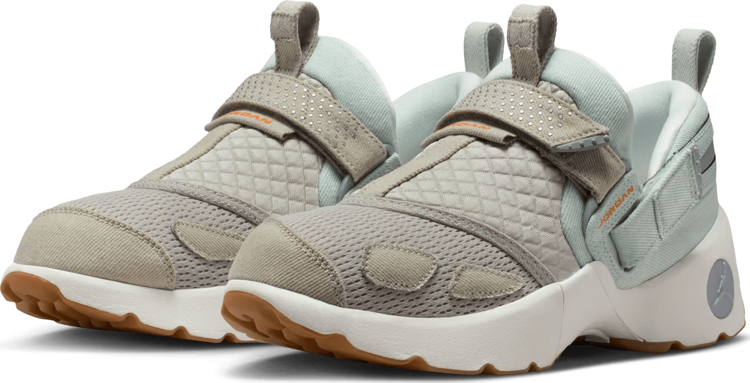 Air Jordan Trunner LX Wmns "Gum Medium Brown"