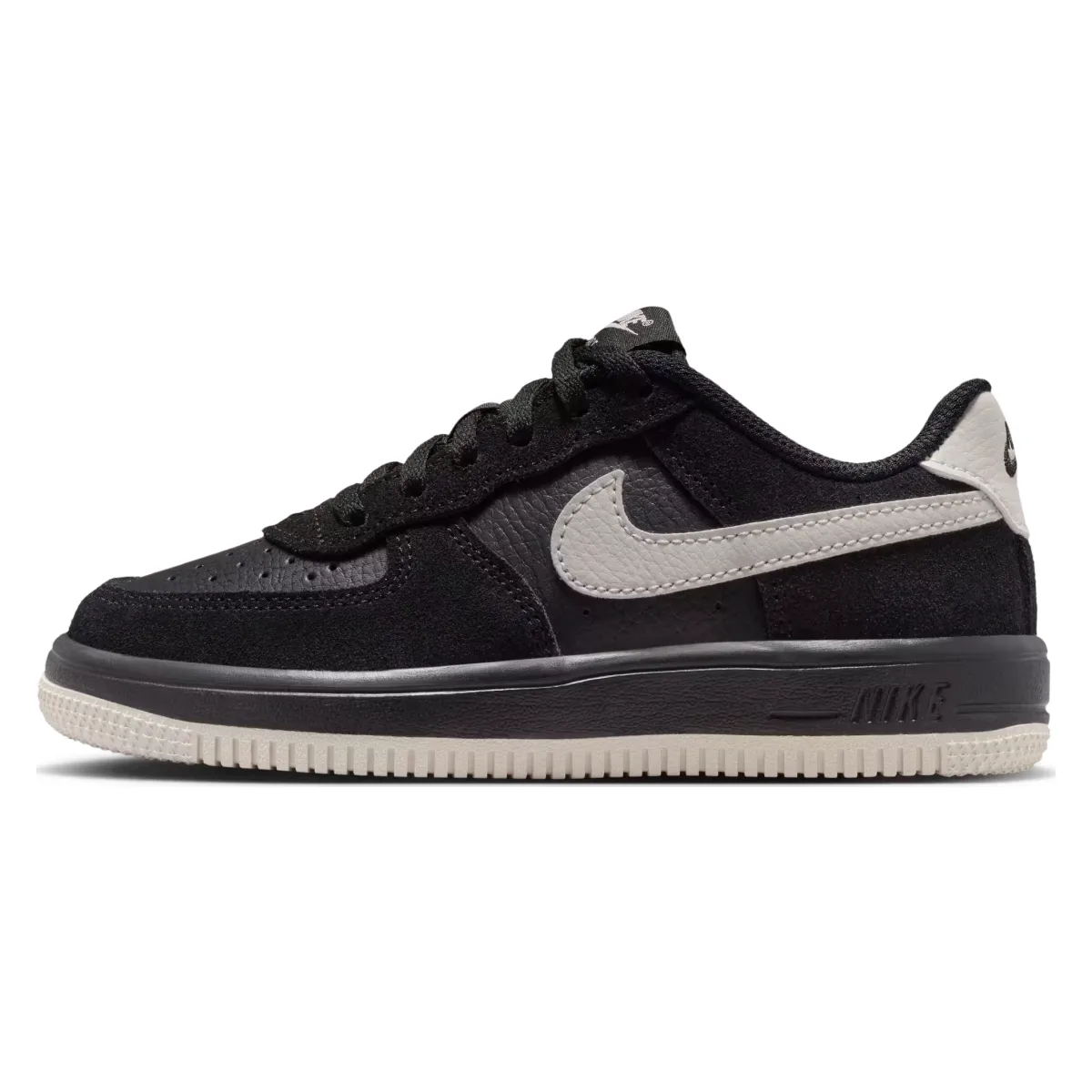 Nike Force 1 Low LV8 2