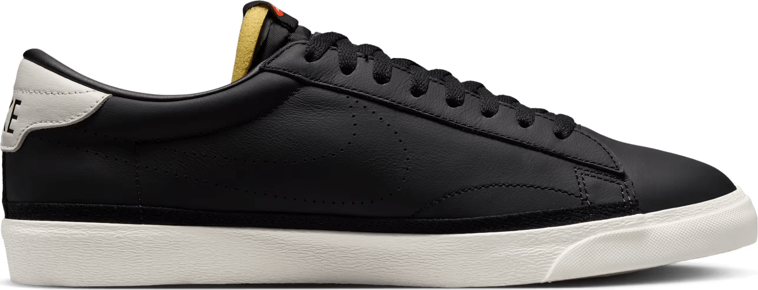Nike Tennis Classic AC
