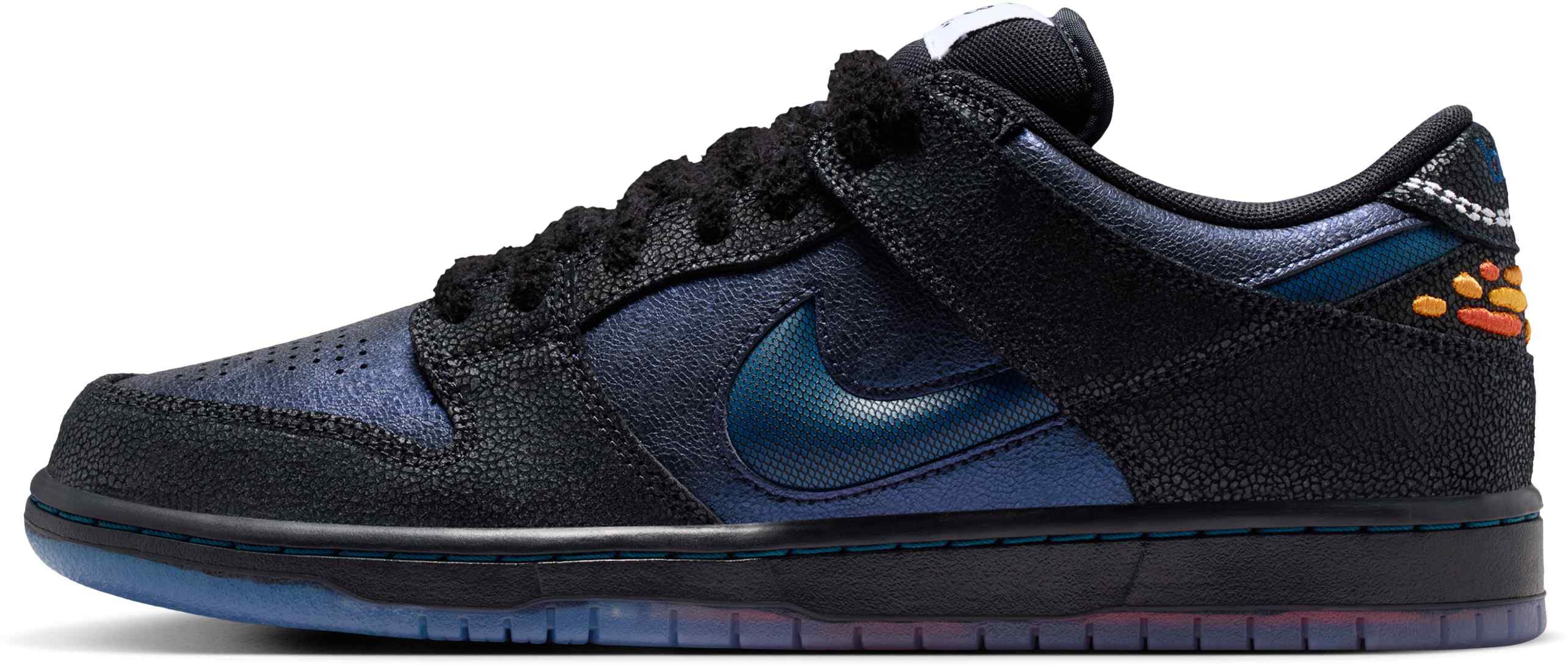 Bluetile x Nike SB Dunk Low "Monarch Butterfly"