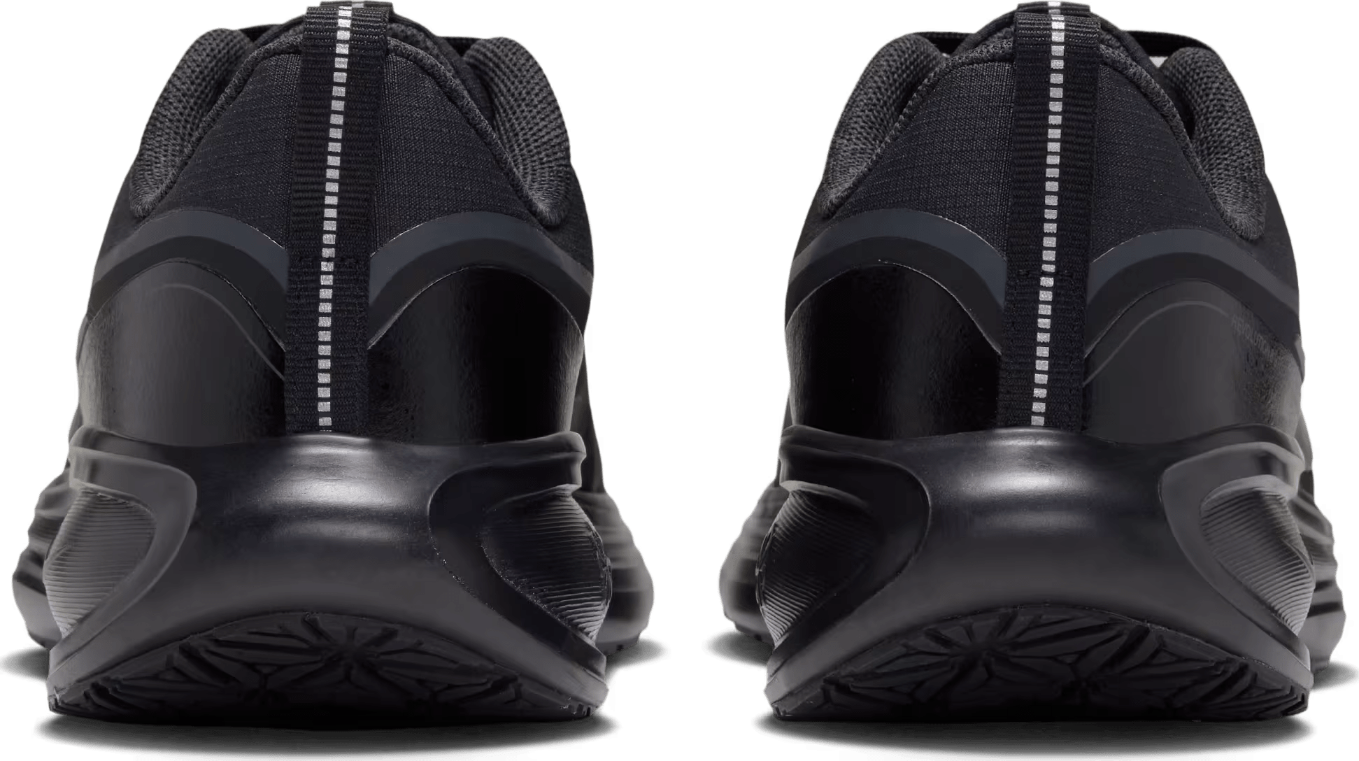 Nike Revolution 8 Utility