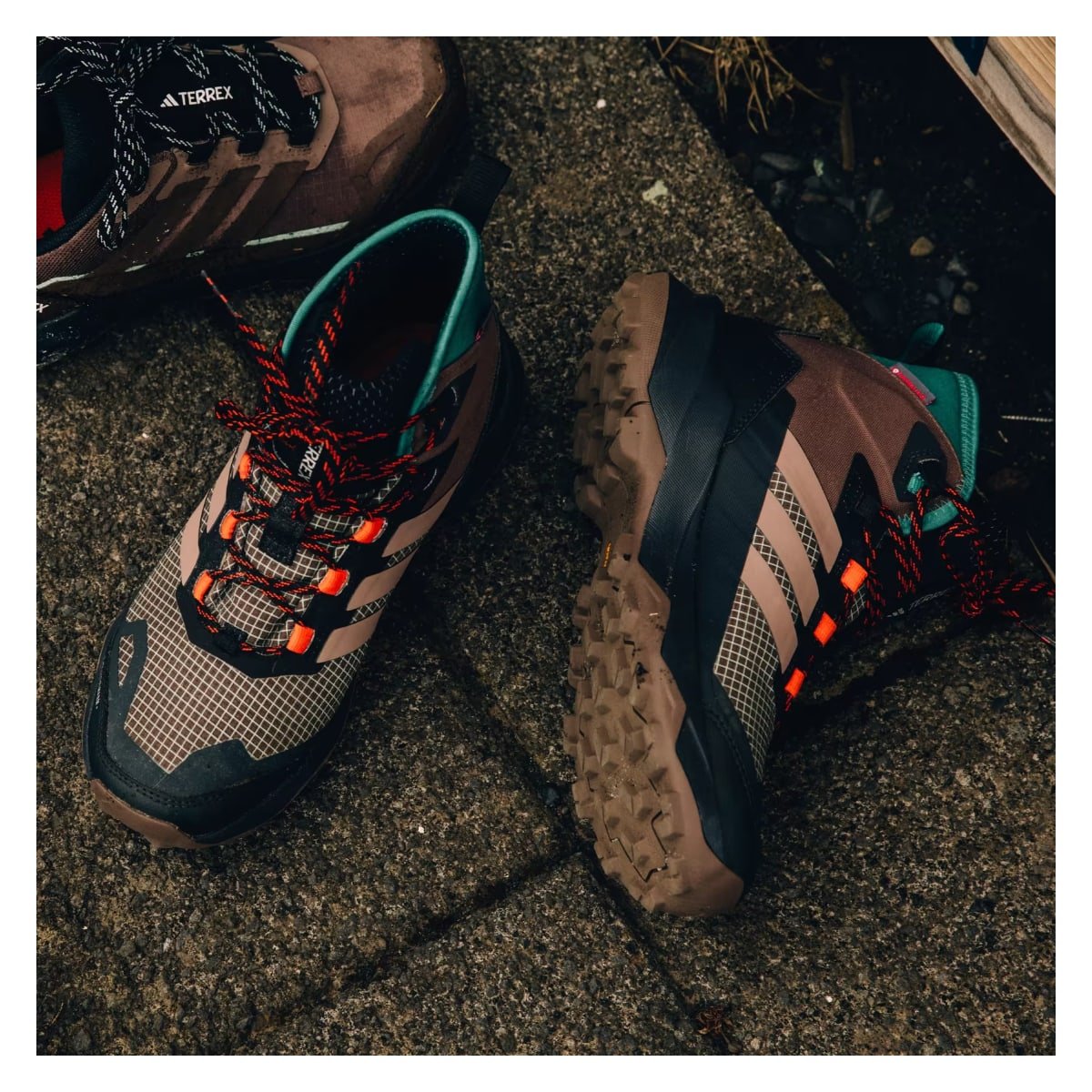 adidas Terrex Skychaser AX5 Mid Gore-Tex Climawarm+ Earth Strata Trace Brown (Women's)