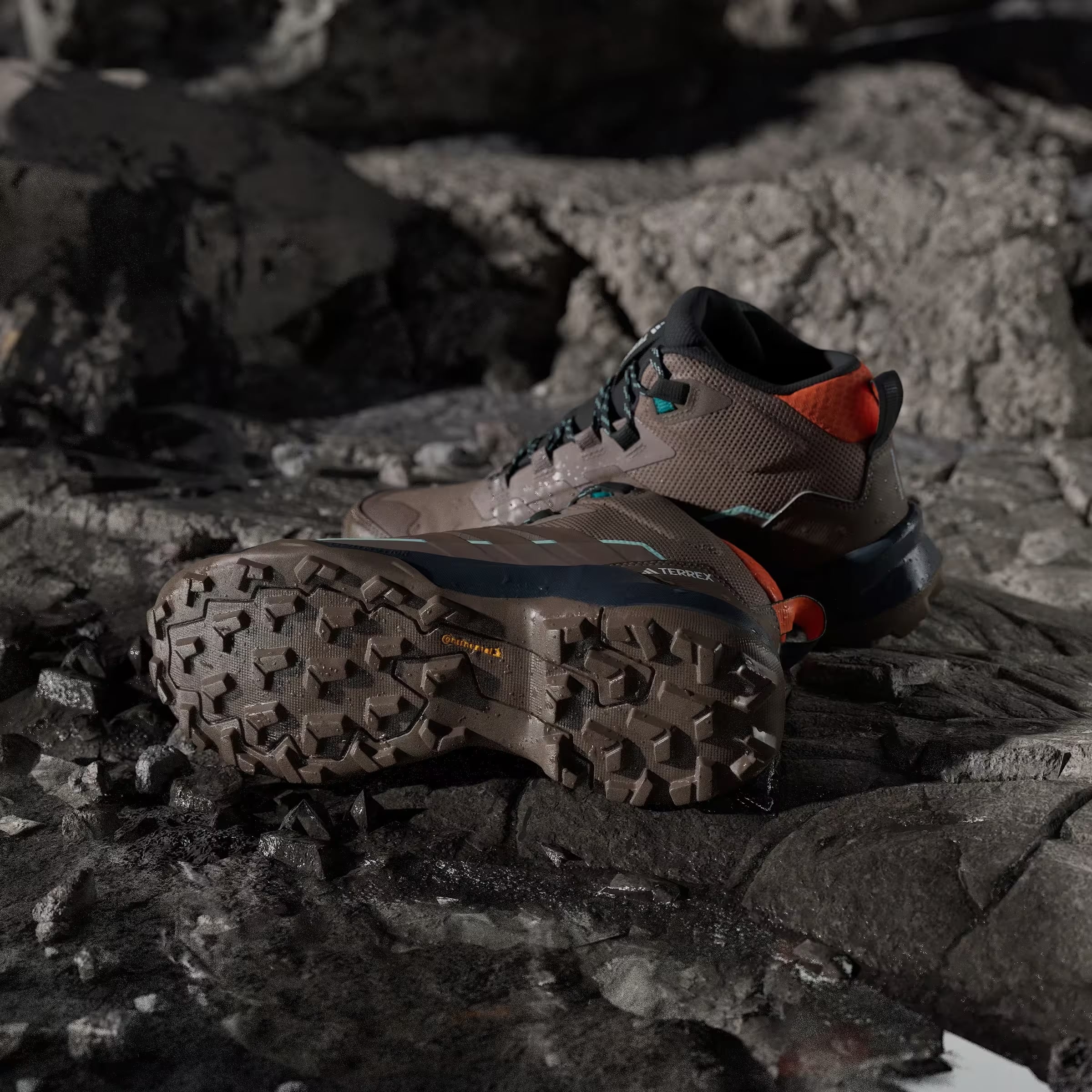 adidas Terrex Skychaser AX5 Mid Gore-Tex Trace Brown Earth Strata Semi Impact Orange (Women's)