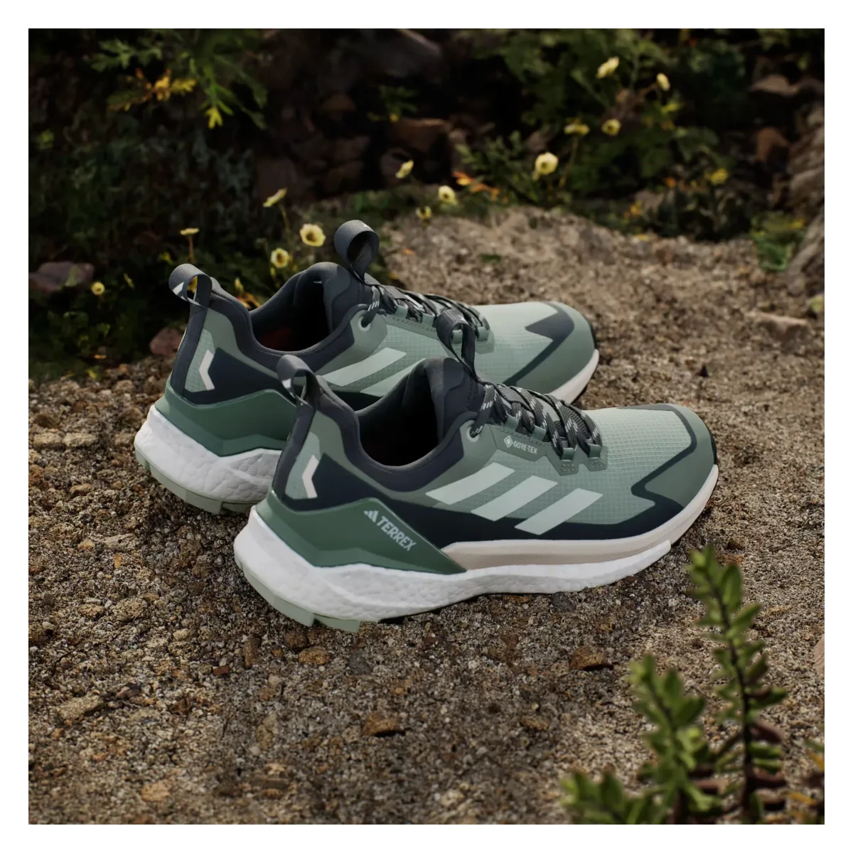 adidas Terrex Free Hiker 2.0 Low Gore-Tex Silver Green Linen Green Grey Six (Women's)