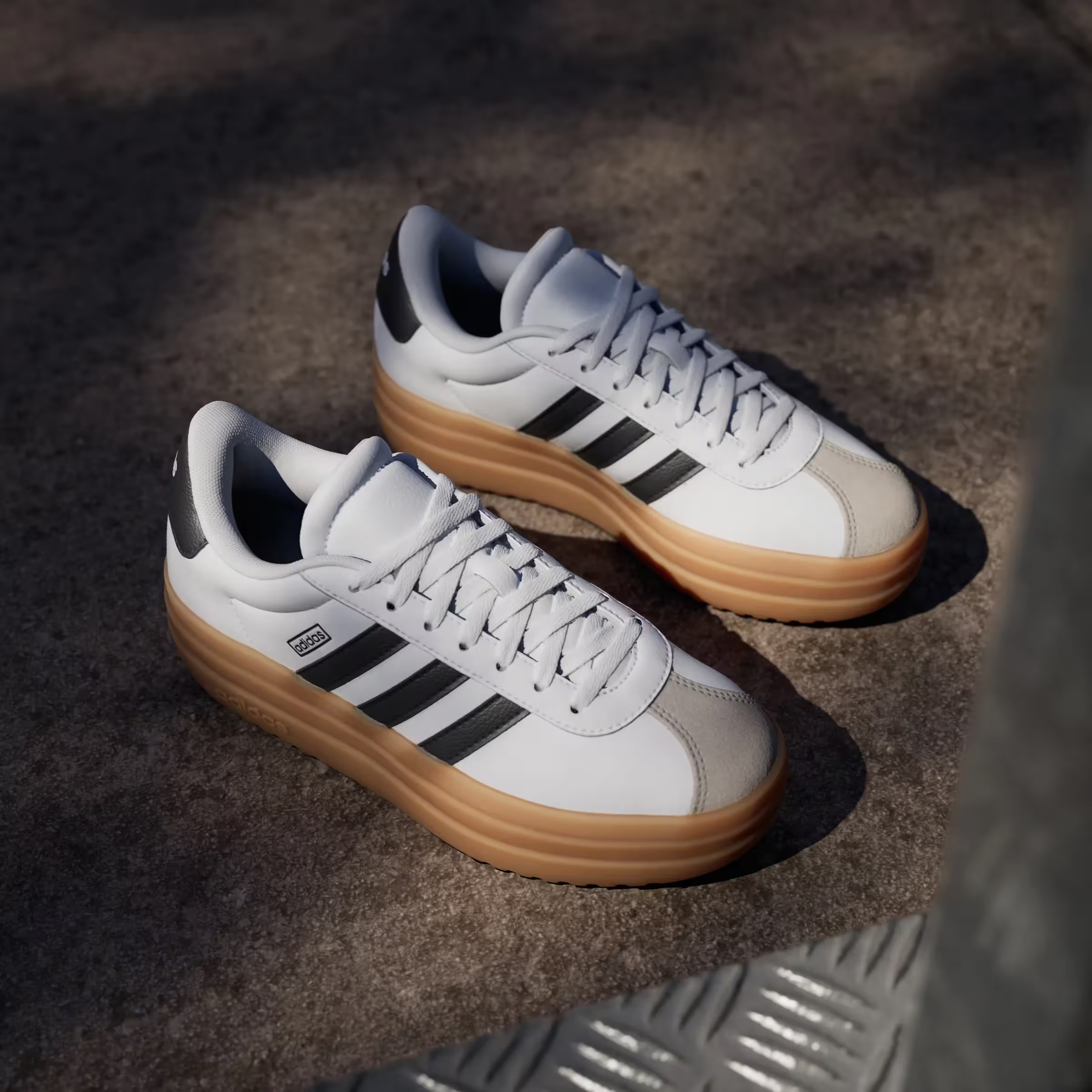adidas VL Court Bold Cloud White Core Black Wonder Beige (GS)