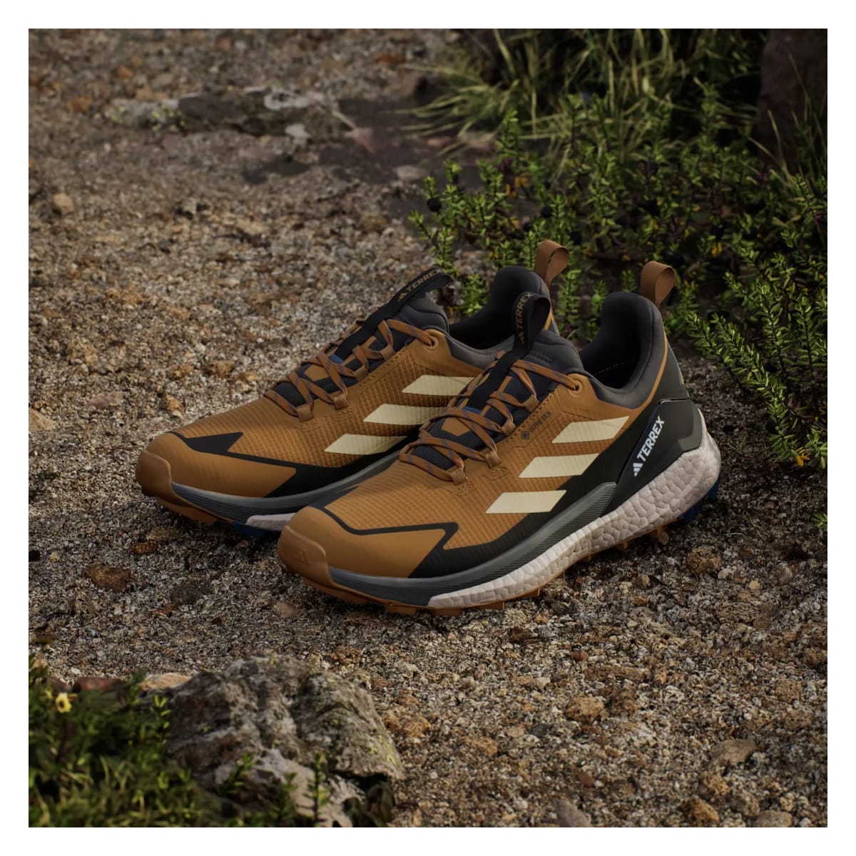 adidas Terrex Free Hiker 2.0 Low Gore-Tex Bronze Strata Savanna Carbon