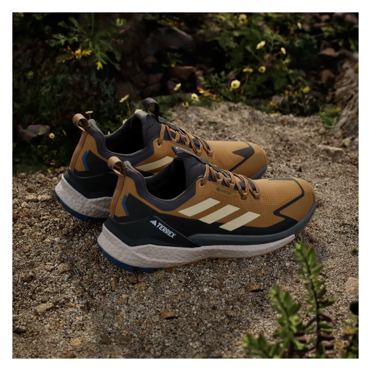 adidas Terrex Free Hiker 2.0 Low Gore-Tex Bronze Strata Savanna Carbon