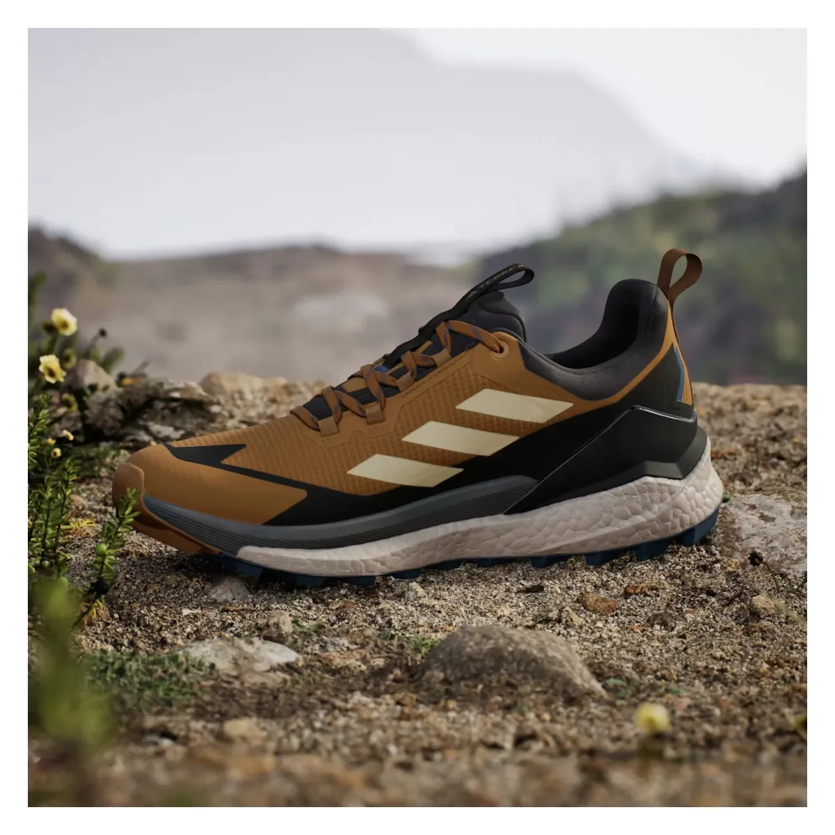 adidas Terrex Free Hiker 2.0 Low Gore-Tex Bronze Strata Savanna Carbon
