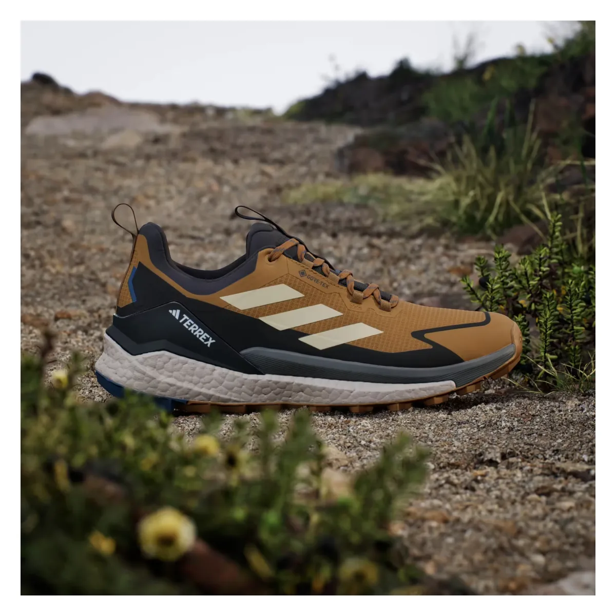 adidas Terrex Free Hiker 2.0 Low Gore-Tex Bronze Strata Savanna Carbon