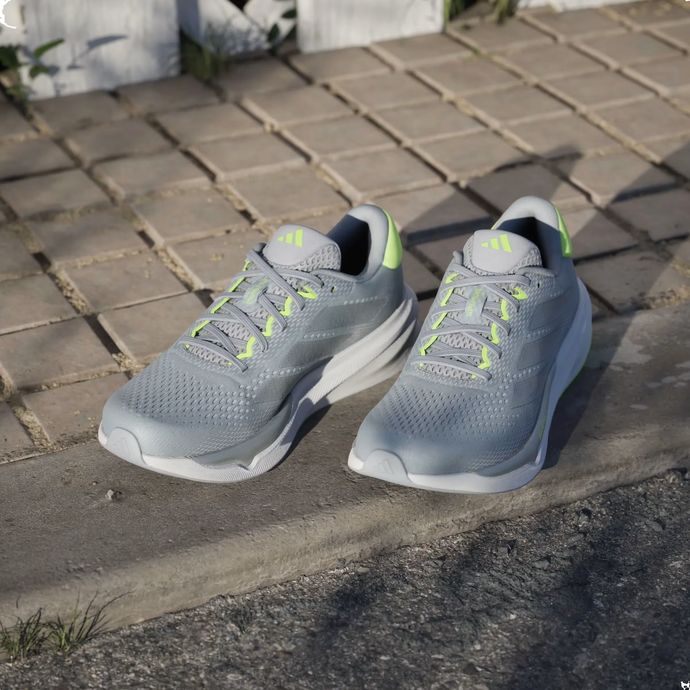 adidas Supernova Stride 2.0 Halo Silver Silver Metallic Lucid Lemon (Women's)