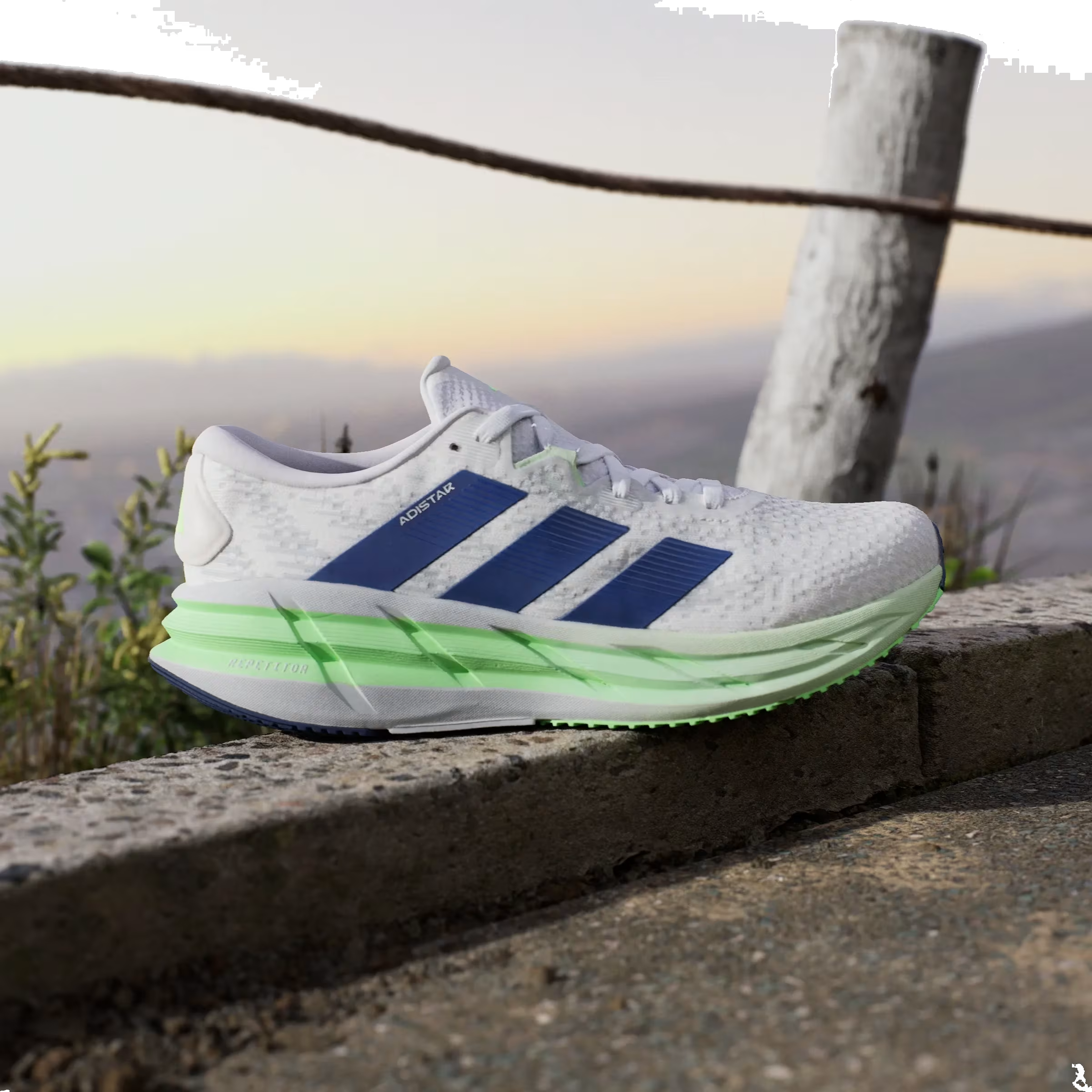 adidas Adistar 4