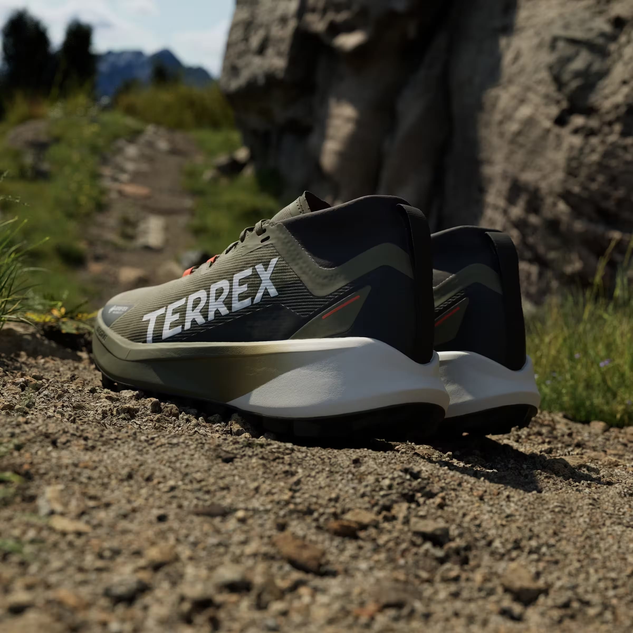 adidas Terrex Agravic Gore-Tex Trail Olive Strata Cloud White Semi Impact Orange