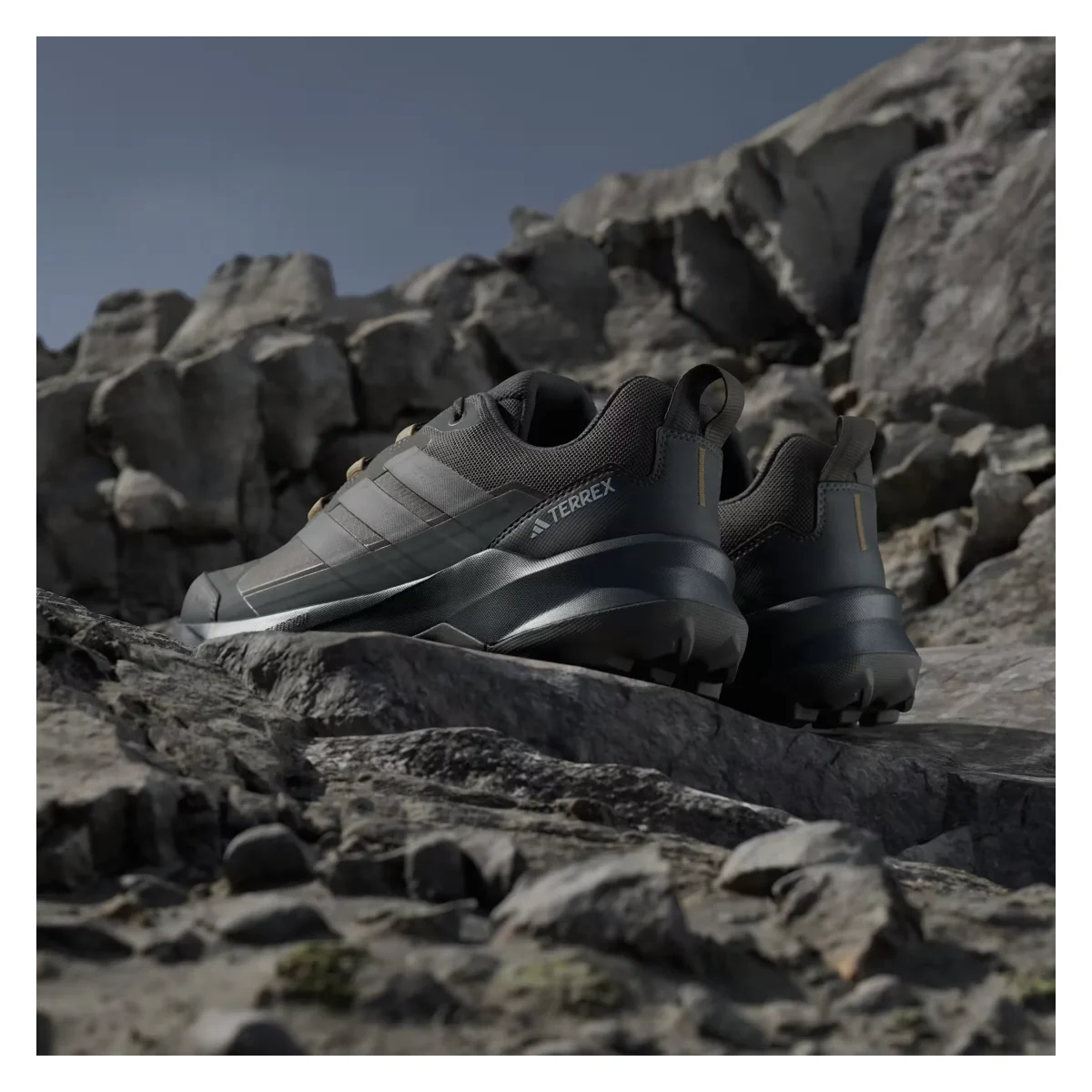 adidas Terrex Skychaser AX5 Gore-Tex Shadow Olive Carbon Bronze Strata
