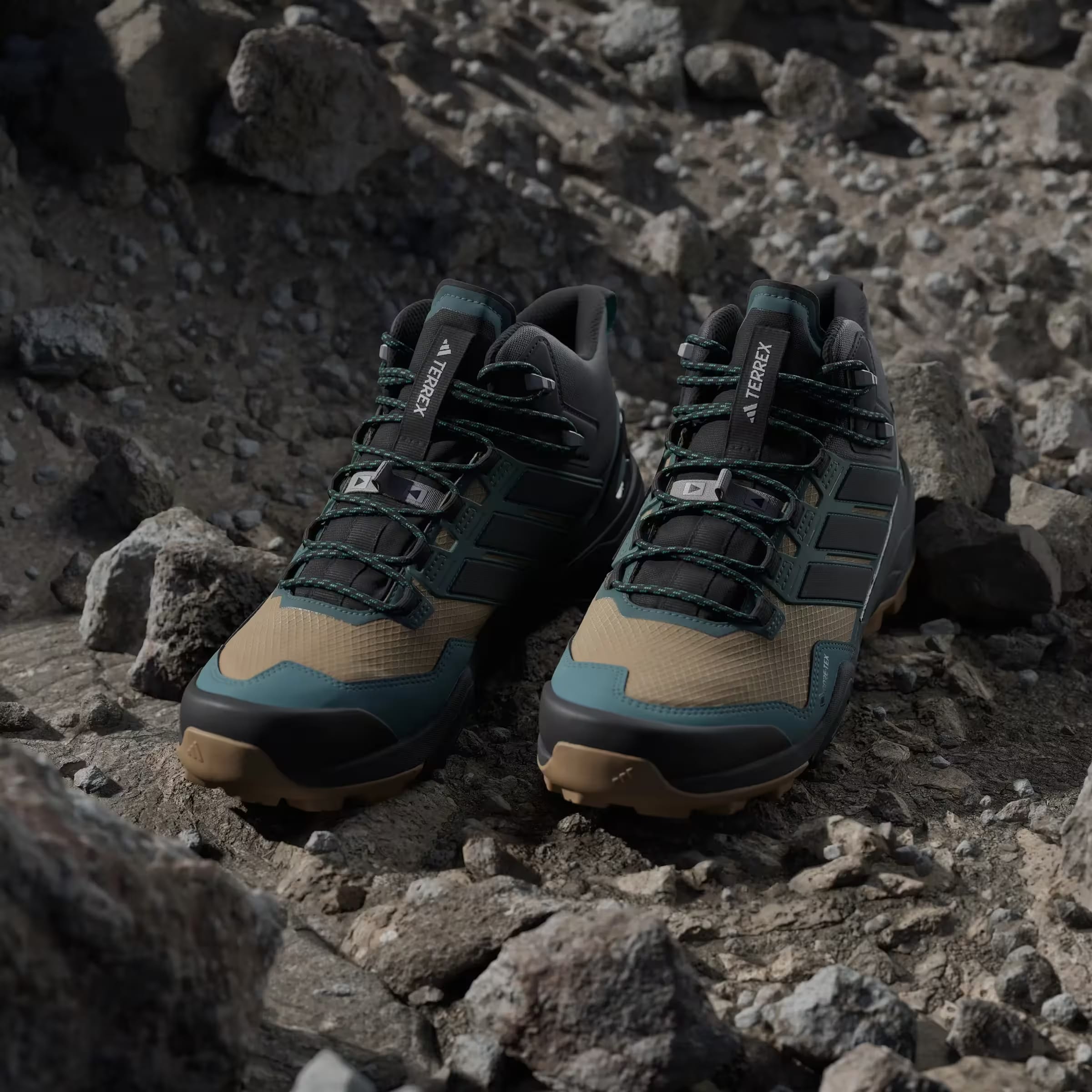 adidas Terrex Skychaser Mid Gore-Tex Cardboard Core Black Preloved Teal