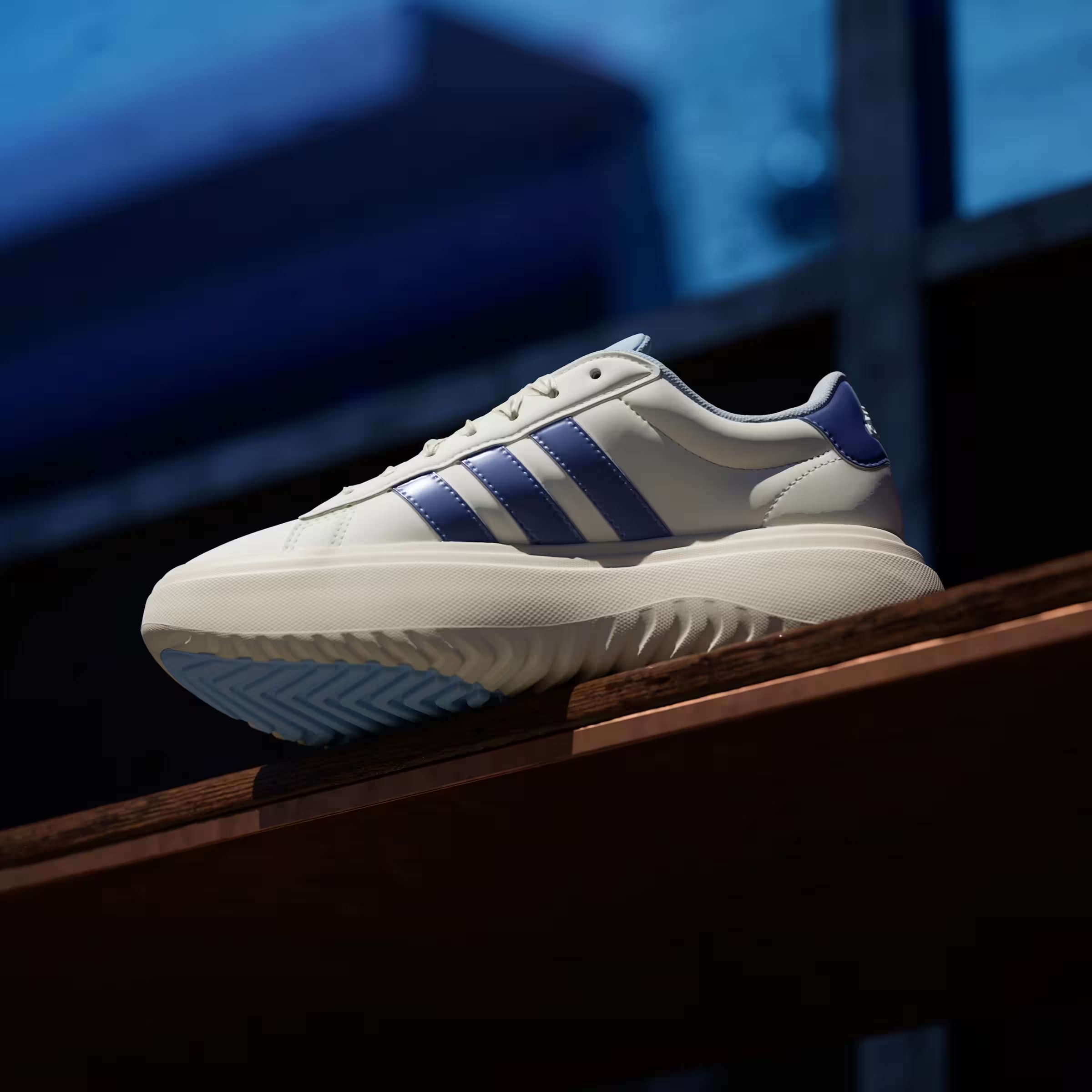 adidas Grand Court Platform Off White Blue Spark Metallic Wonder White (Women's)