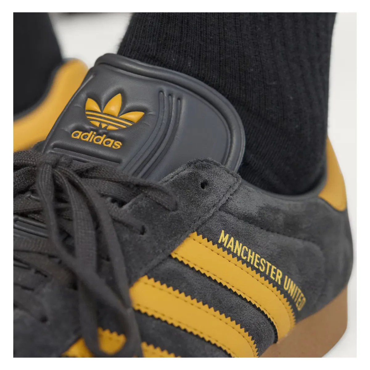 Manchester United x Adidas Gazelle "Black Preloved Yellow"